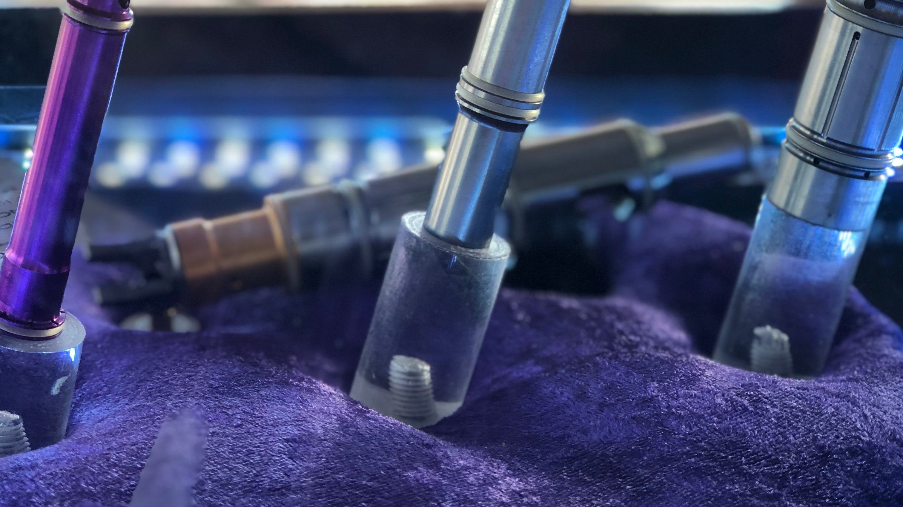 DLX Luxe Encore Bolt System... What we know so far about the new bolt system for your Luxe 1.0 - Luxe OLED