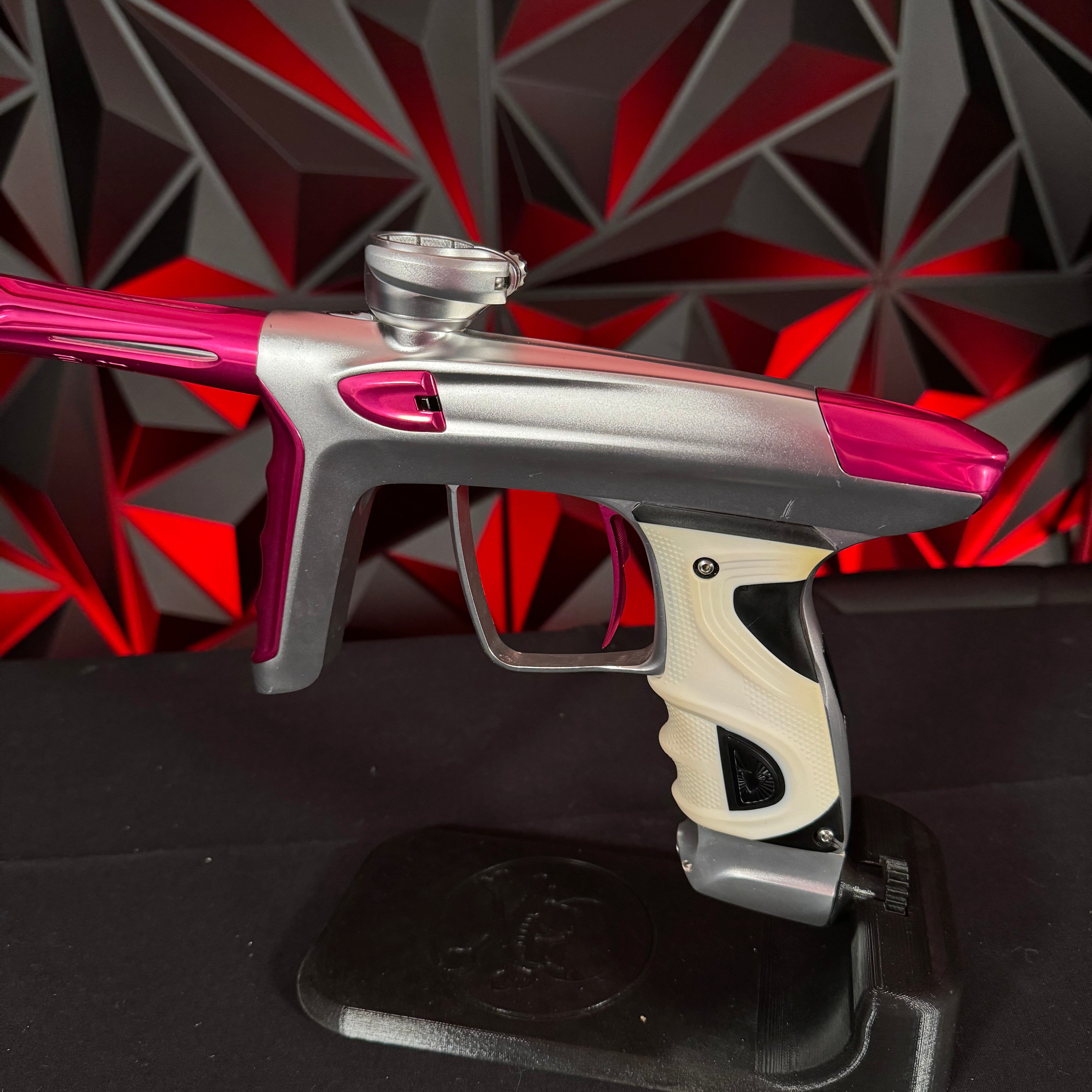 Used DLX TM40 Paintball Gun - Silver/Pink