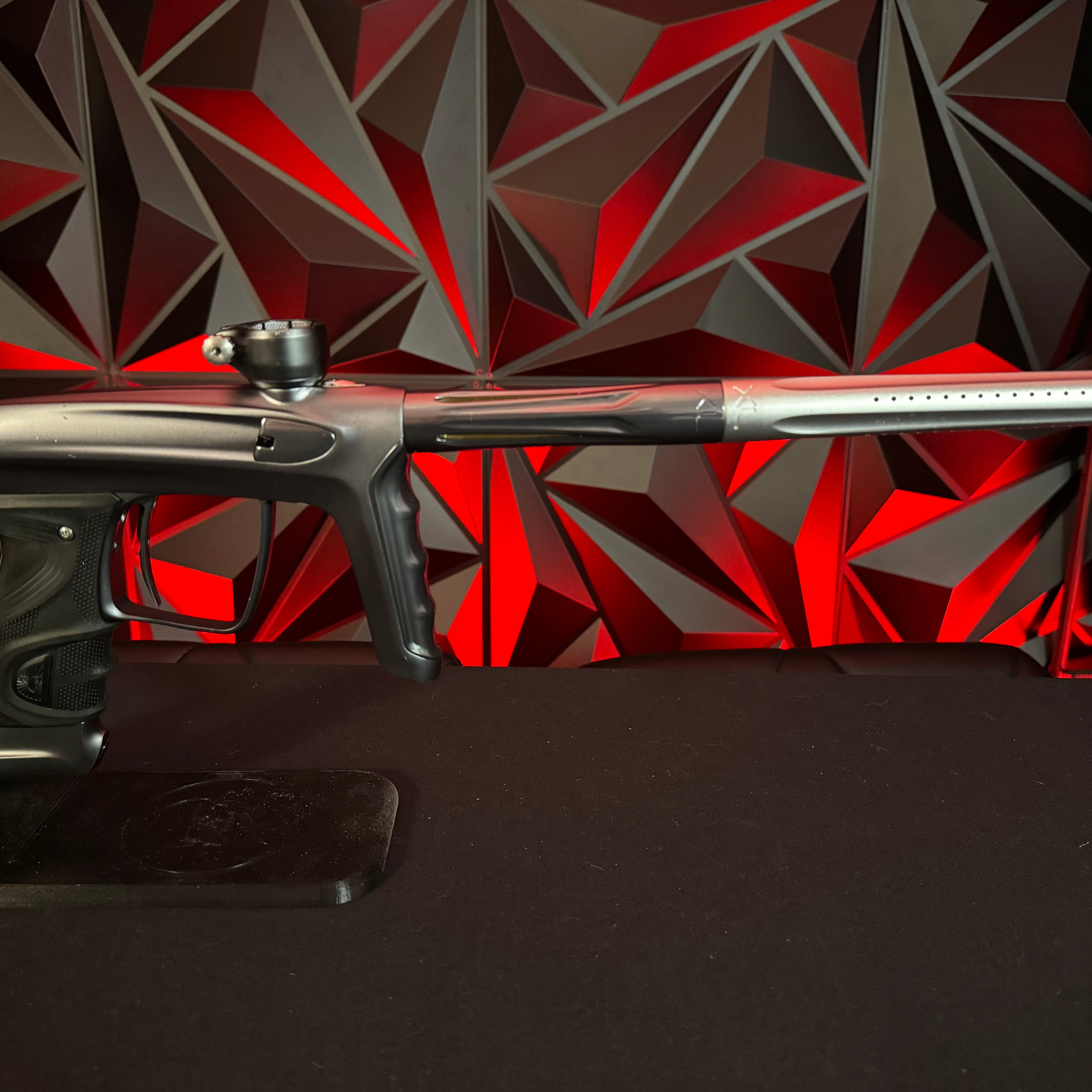 Used DLX Luxe TM40 Paintball Marker - Polished Pewter/ Dust Pewter w/2 Freak XL Inserts