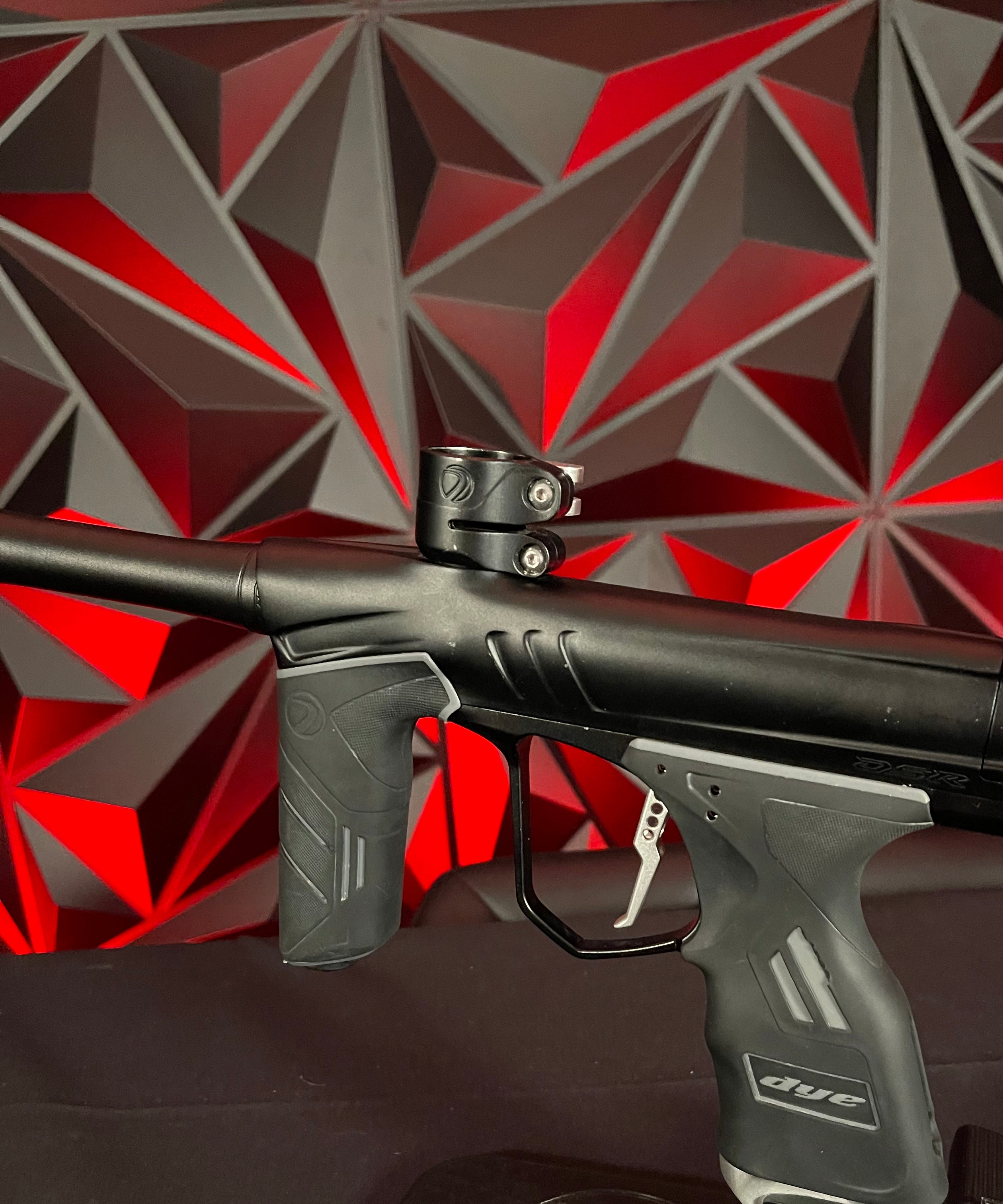 Used Dye DSR+ Paintball Gun - Dust Black w/ Silver ASA