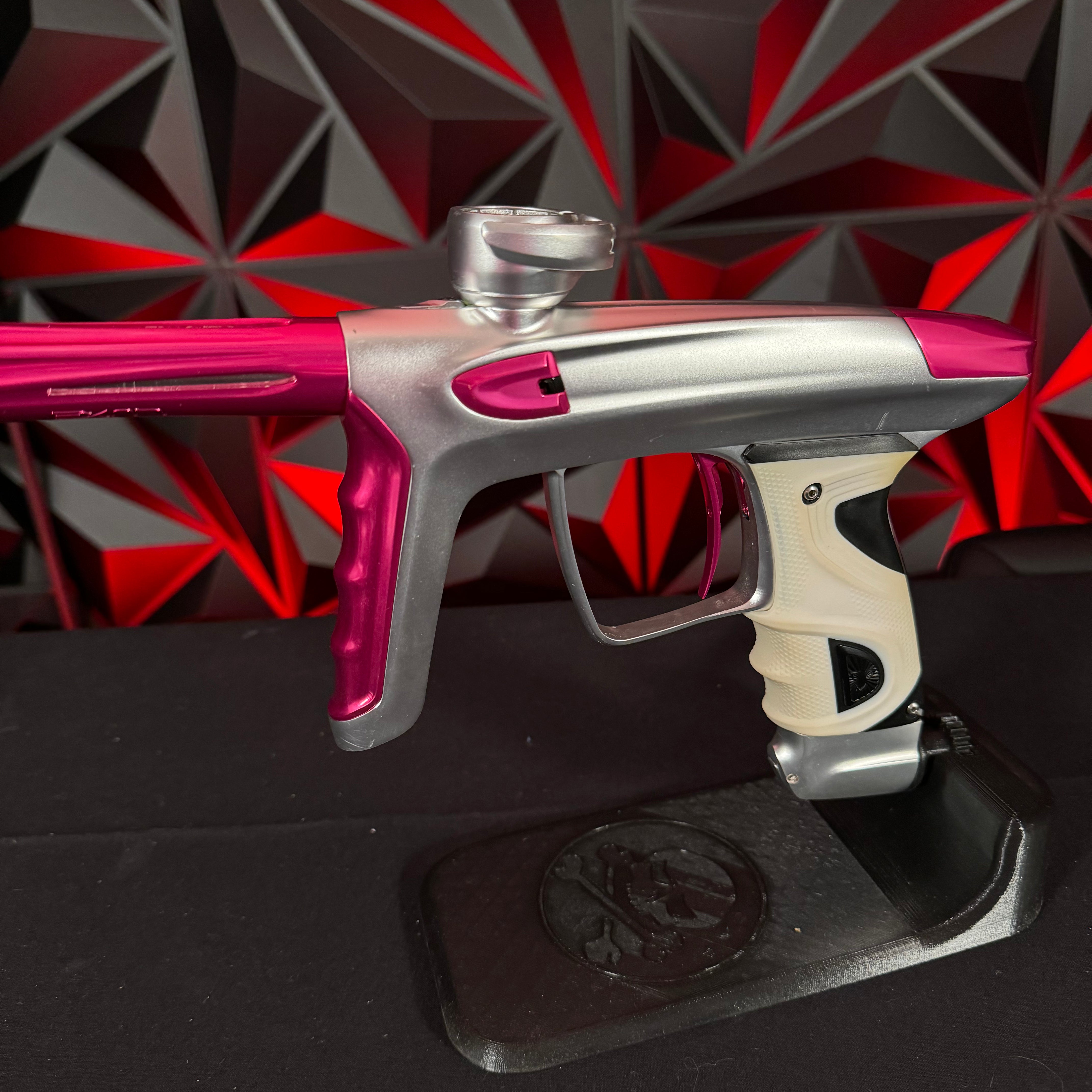 Used DLX TM40 Paintball Gun - Silver/Pink