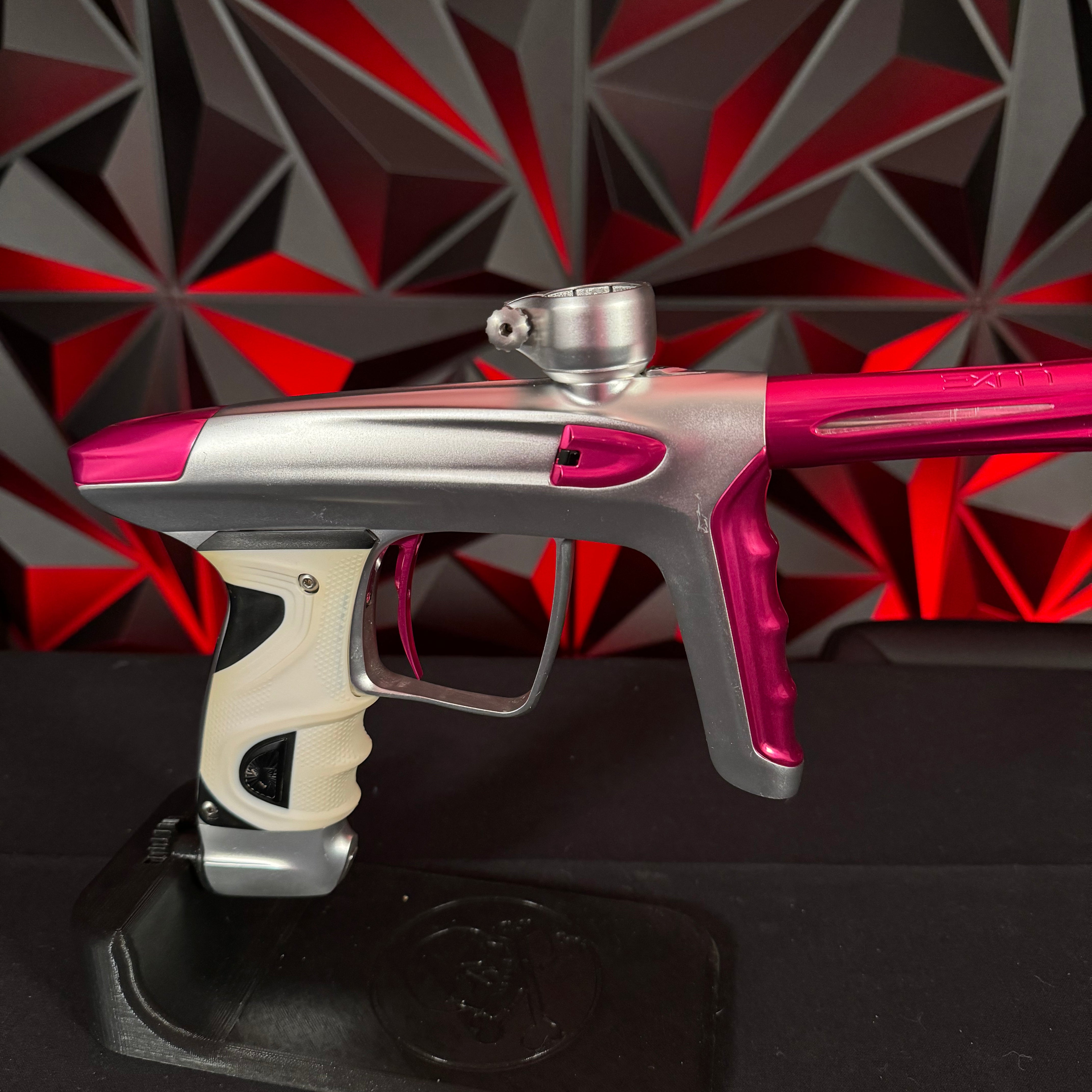 Used DLX TM40 Paintball Gun - Silver/Pink