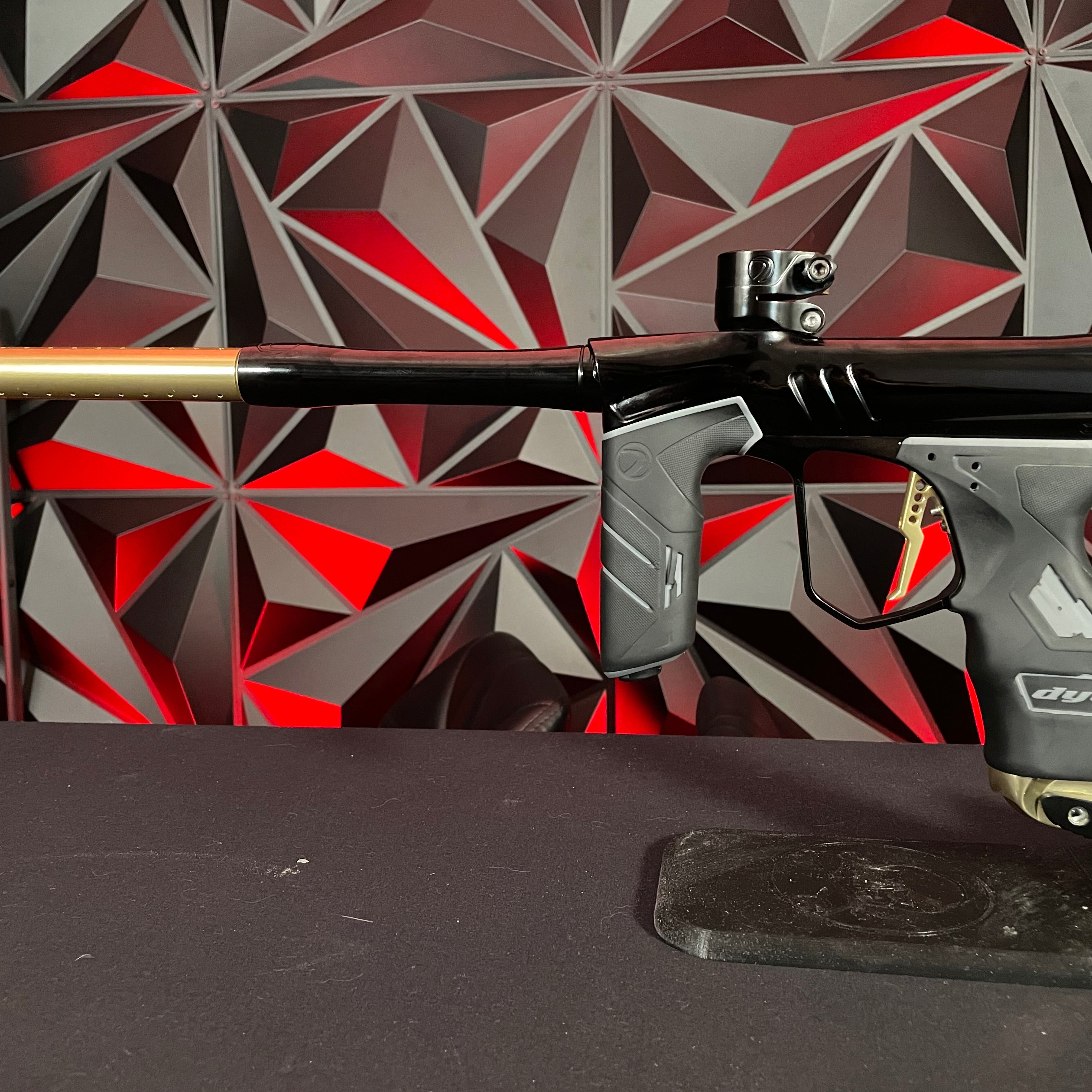 Used Dye DSR+ Paintball Gun - Onyx Gold