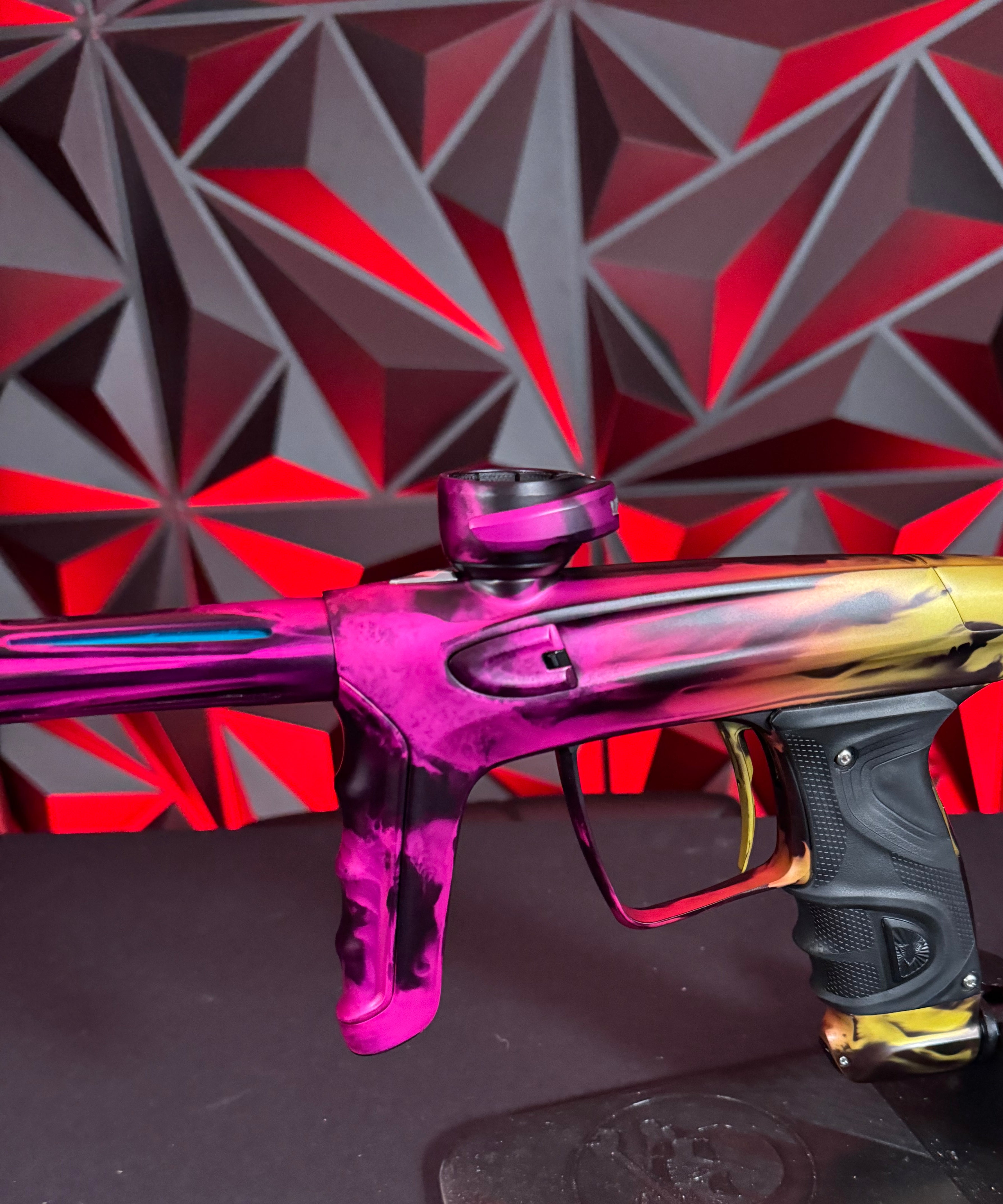 Used DLX Luxe TM40 Paintball Gun - LE Dust Pink/Yellow Smear