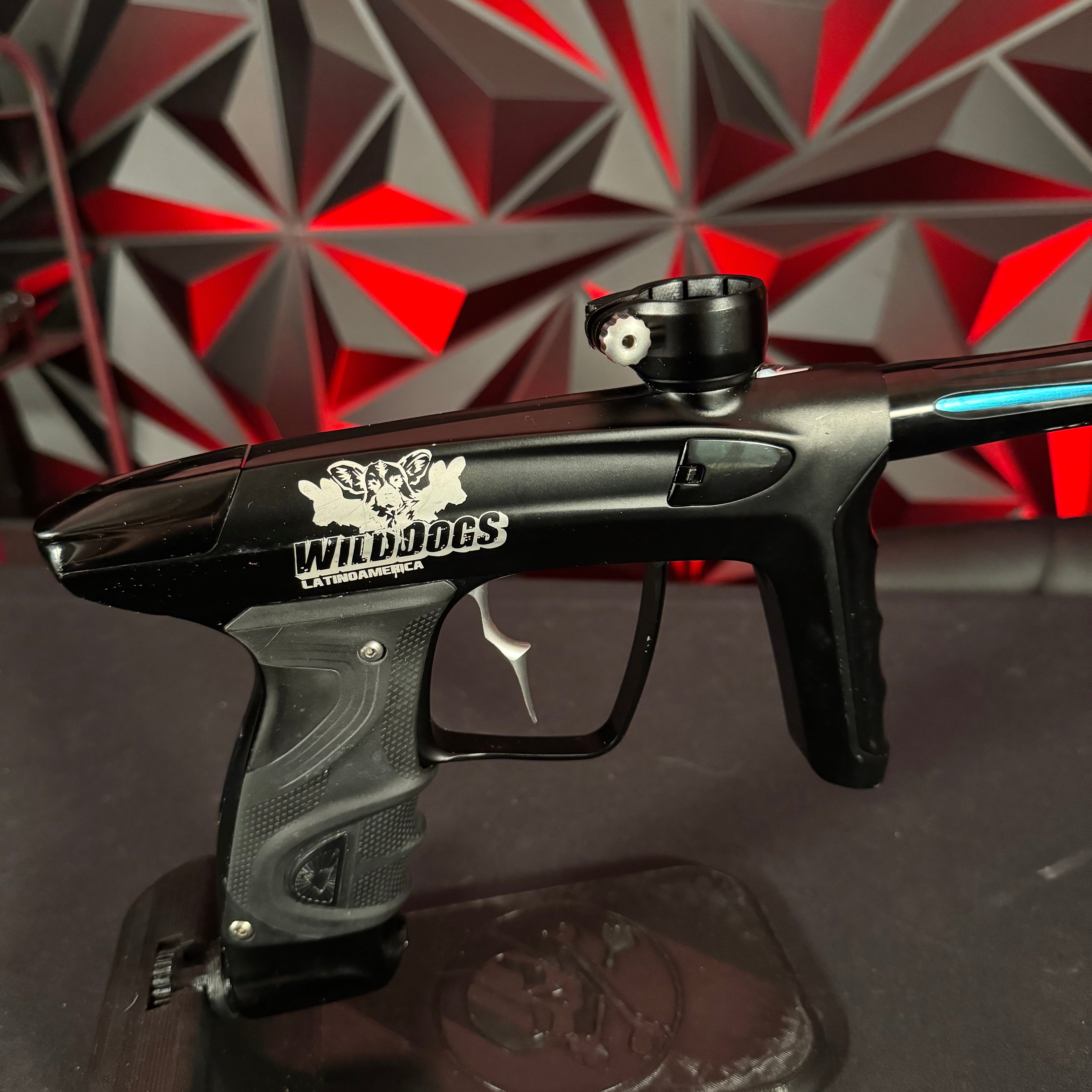 Used DLX TM40 Paintball Gun - LE Wilddogs
