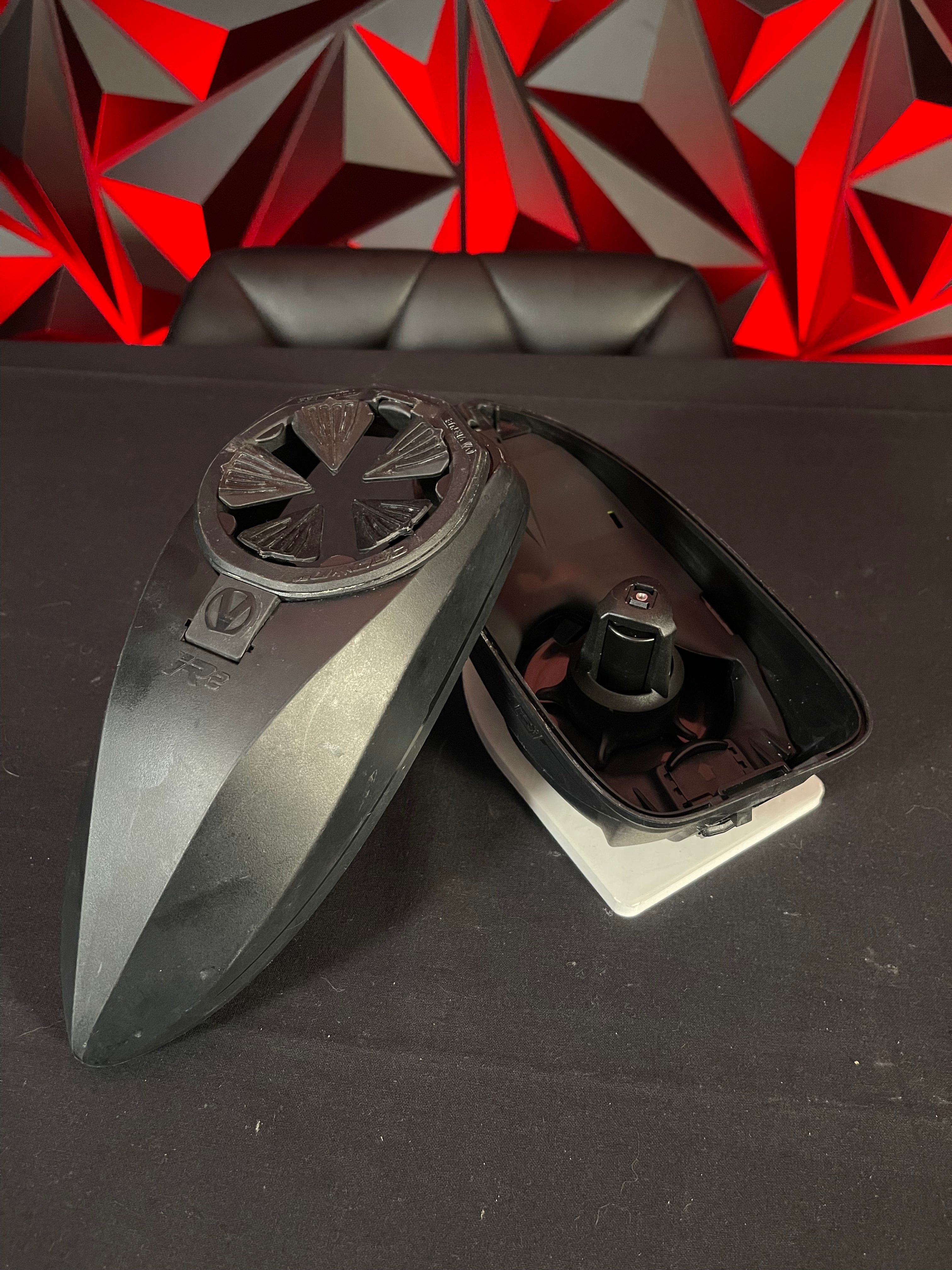 Used Virtue Spire IR2 Paintball Loader - Black w/ SF-R Speedfeed