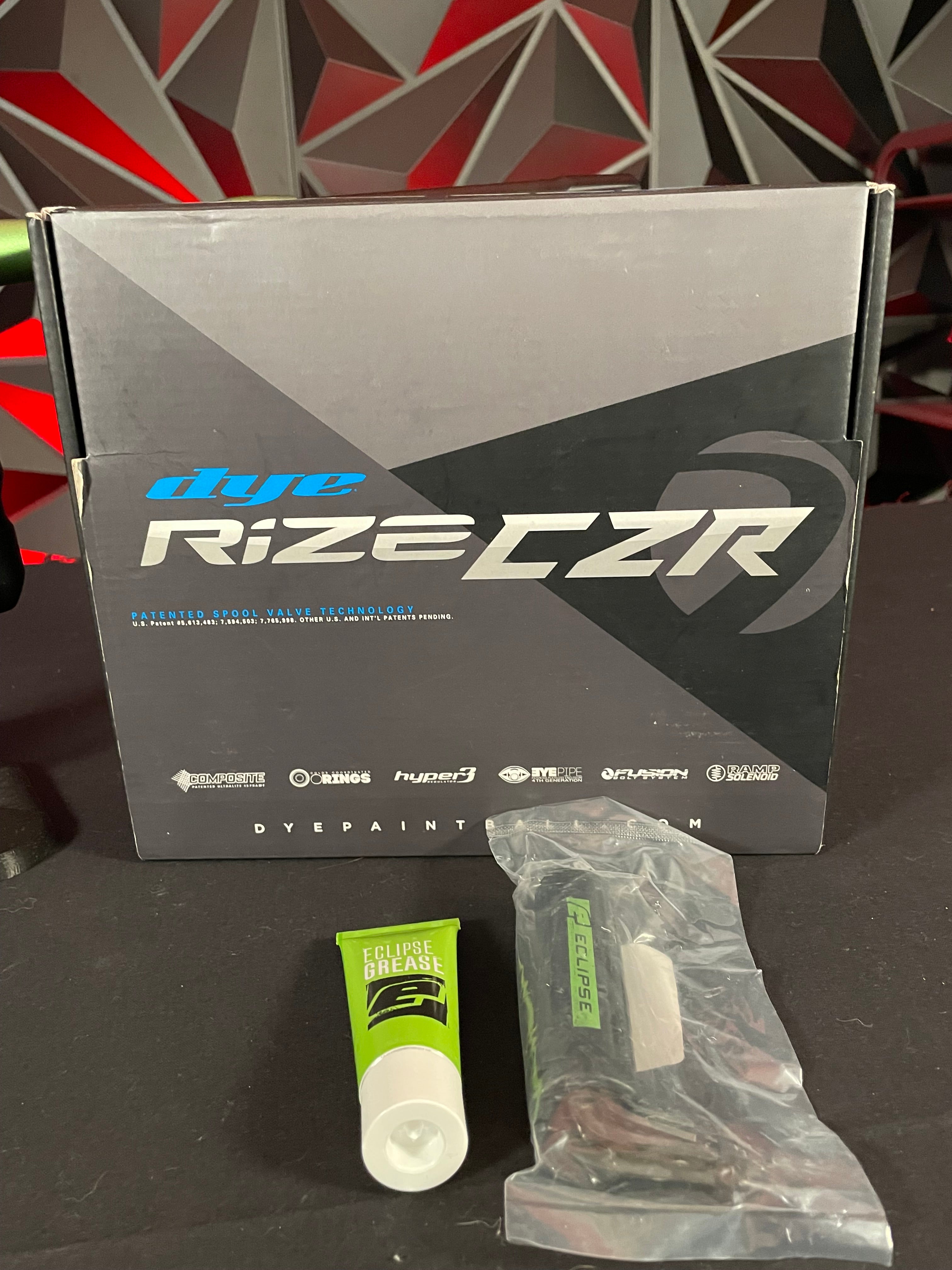 Used Dye CZR Paintball Marker- Black / Green