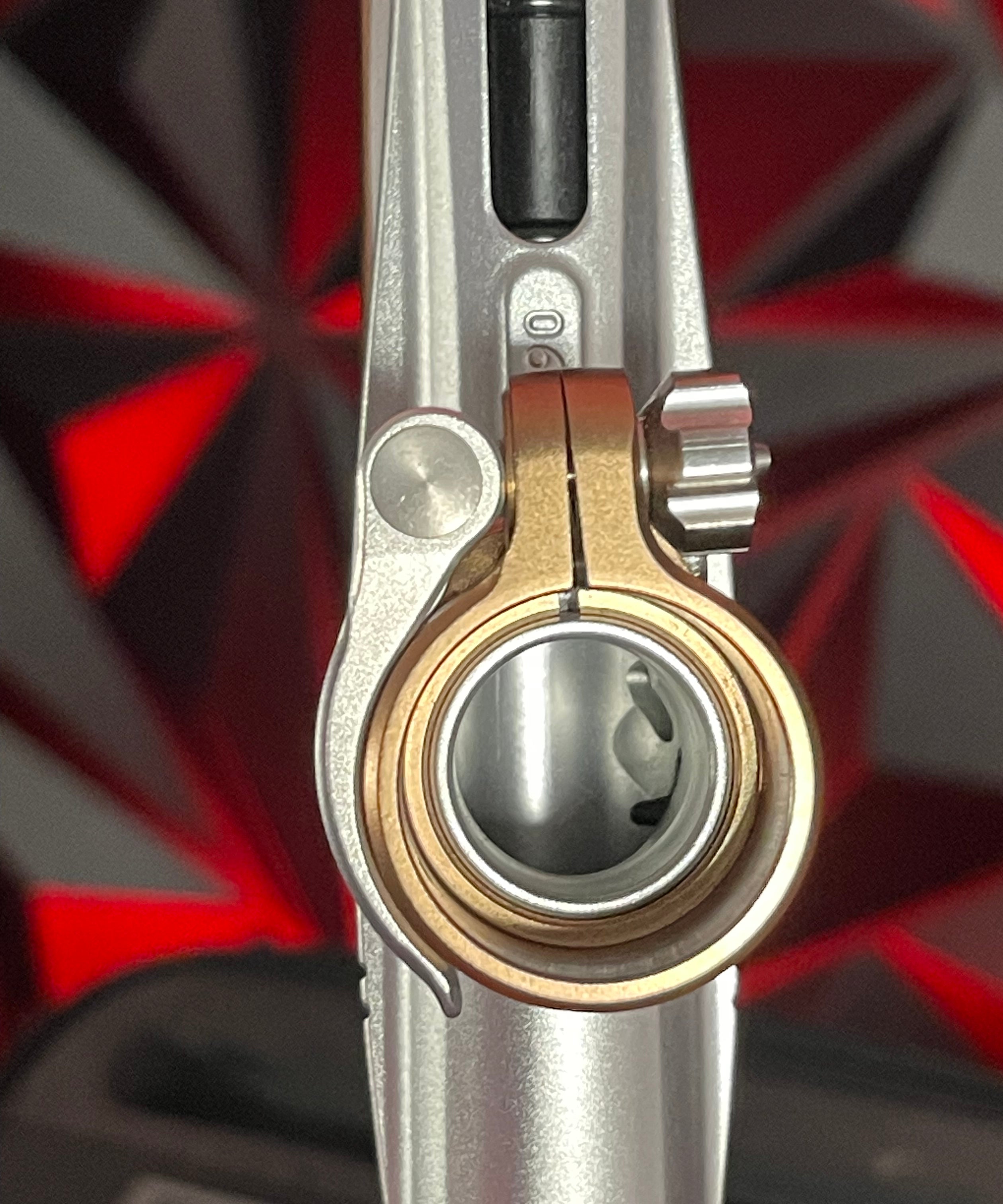 Used Planet Eclipse LV2 Paintball Gun - Silver/Bronze w/ 2 Inserts