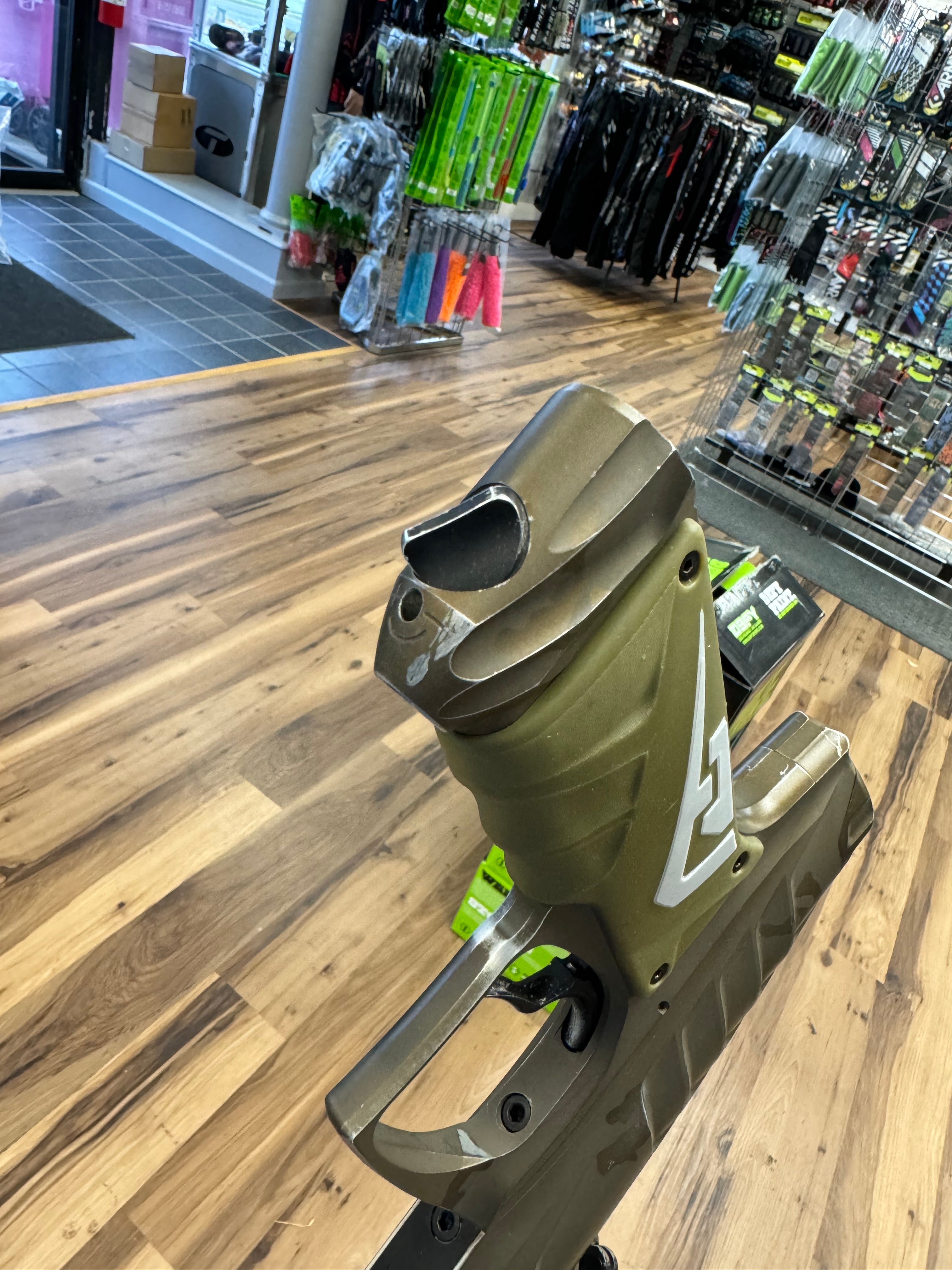 Used Field One Force Paintball Gun - Desert Camo w/V2 Bolt & 3 Acculock Inserts