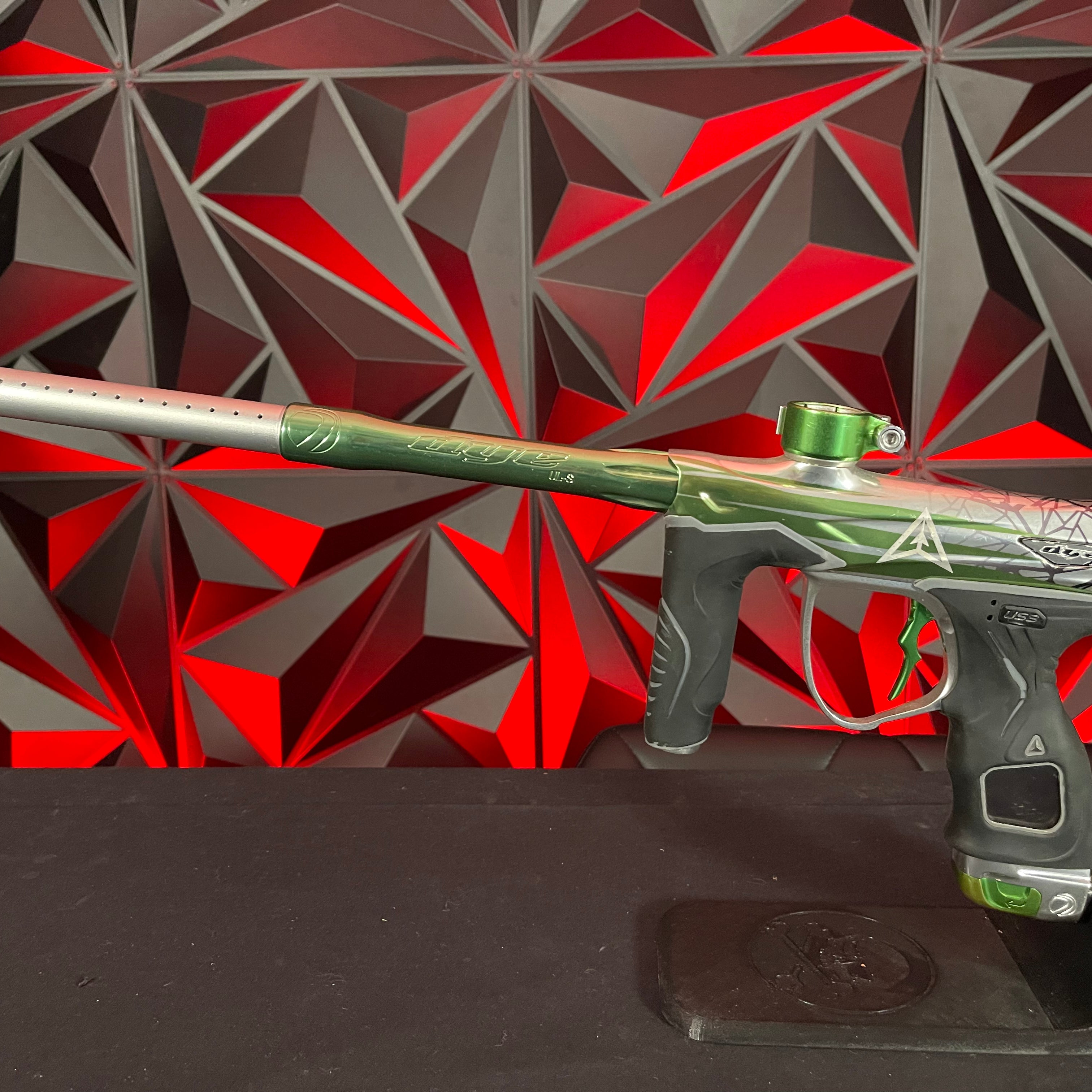 Used Dye M3+ Paintball Marker - Green Columbus LVL Up Edition