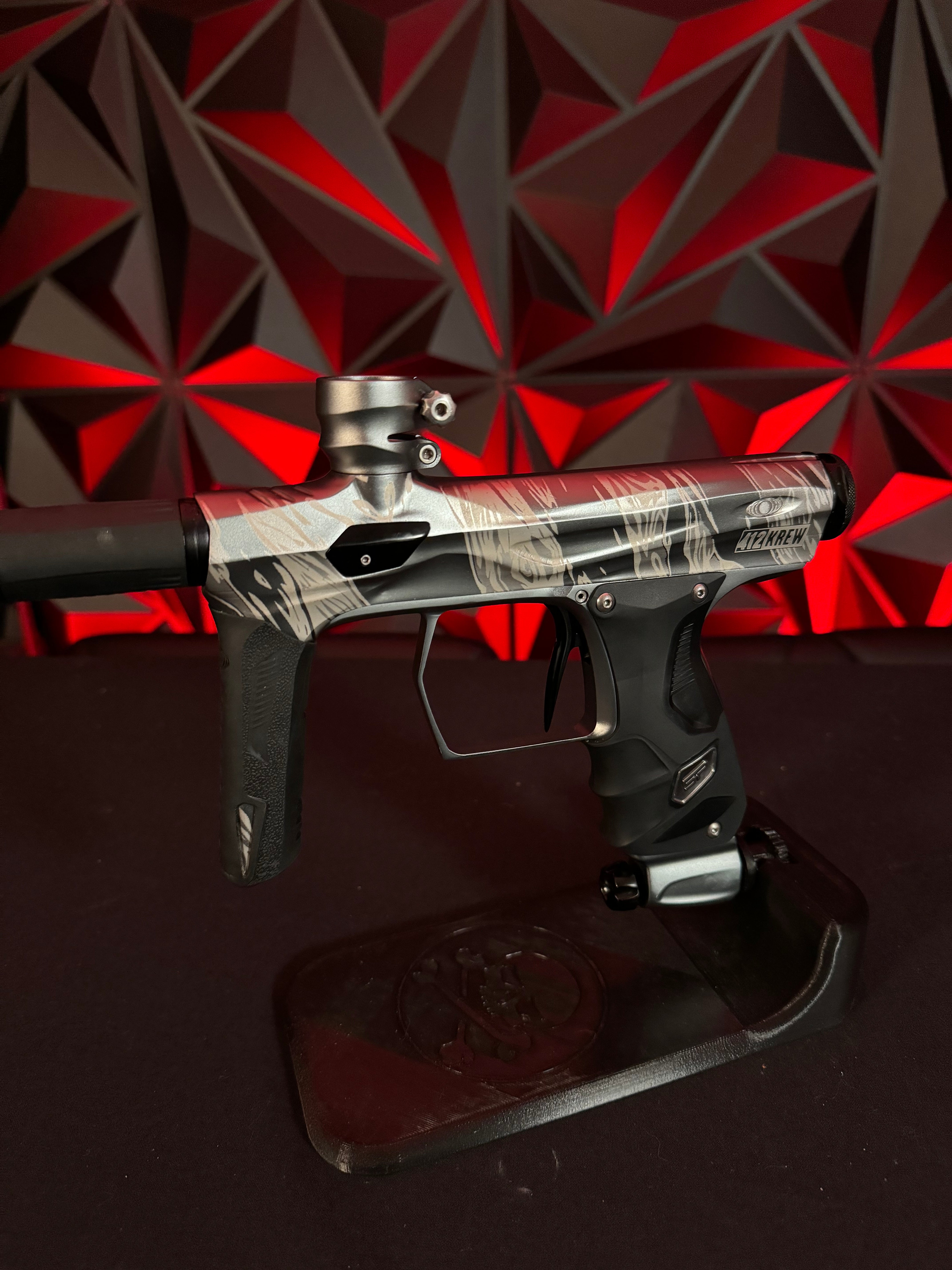 Used Shocker AMP Paintball Gun -LE 412 Krew Tiger Stripe w/ Mech Frame