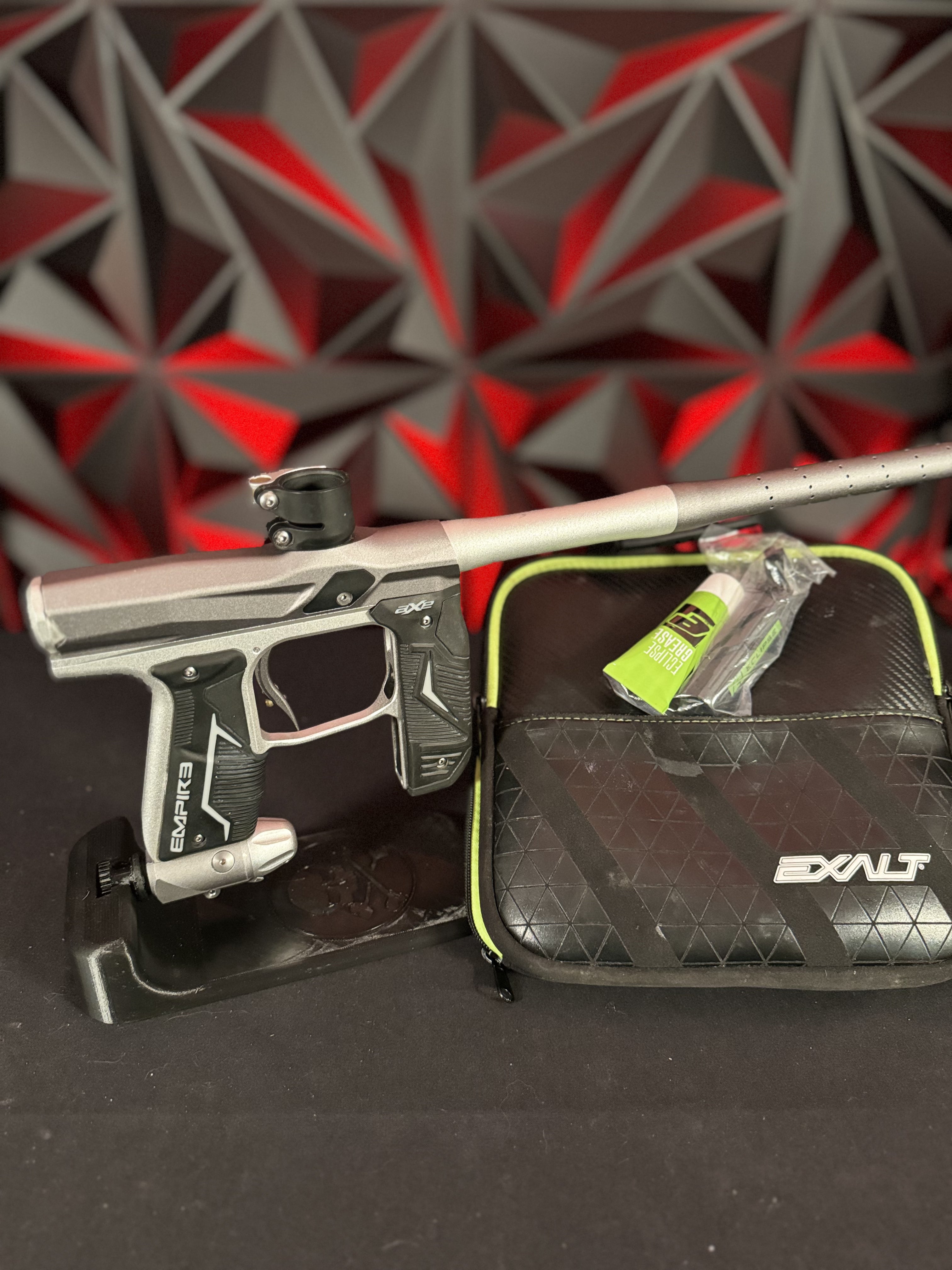 Used Empire Axe 2.0 Paintball Gun - Grey / Silver