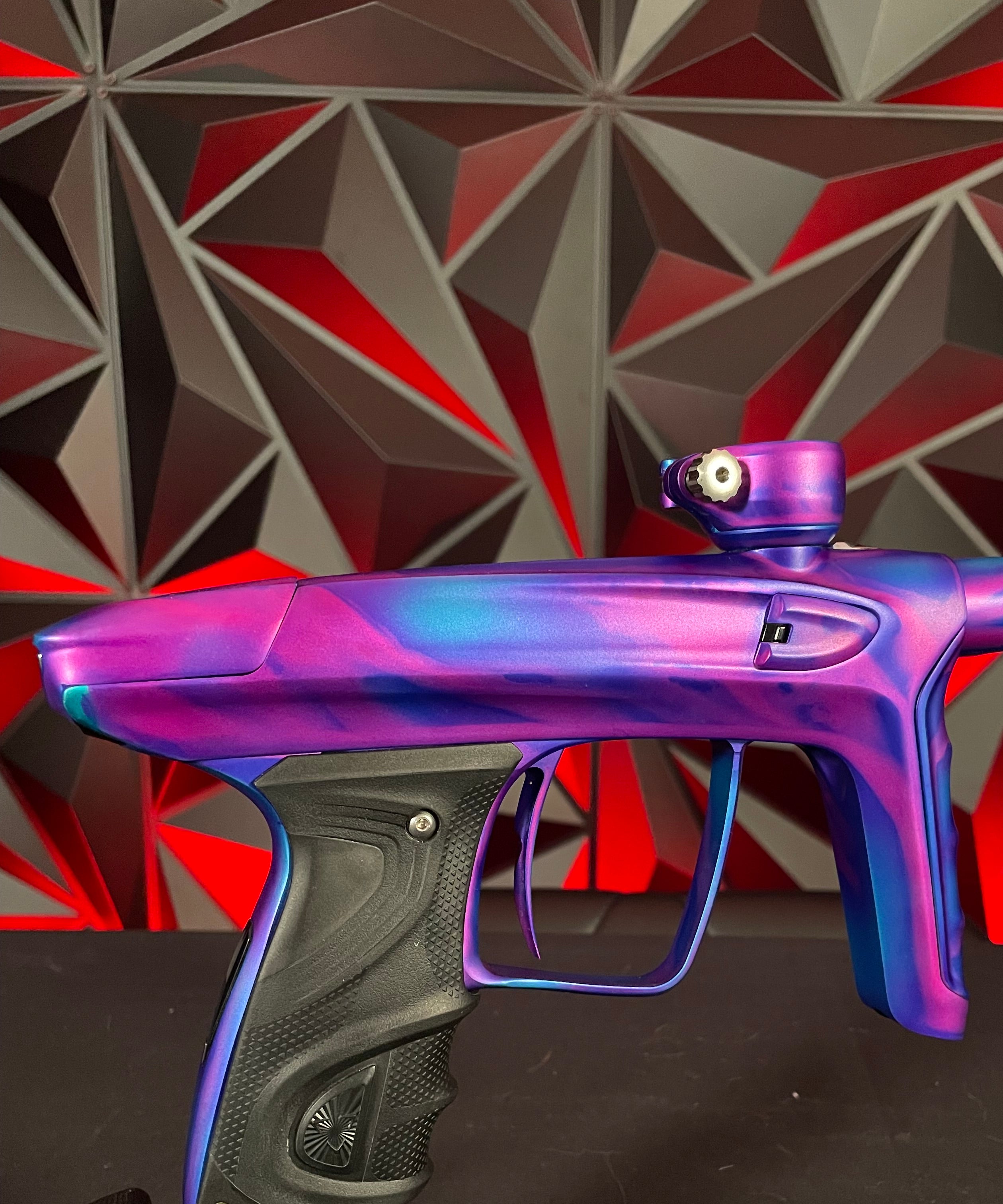 Used DLX Luxe TM40 Paintball Gun - LE Pink Smear