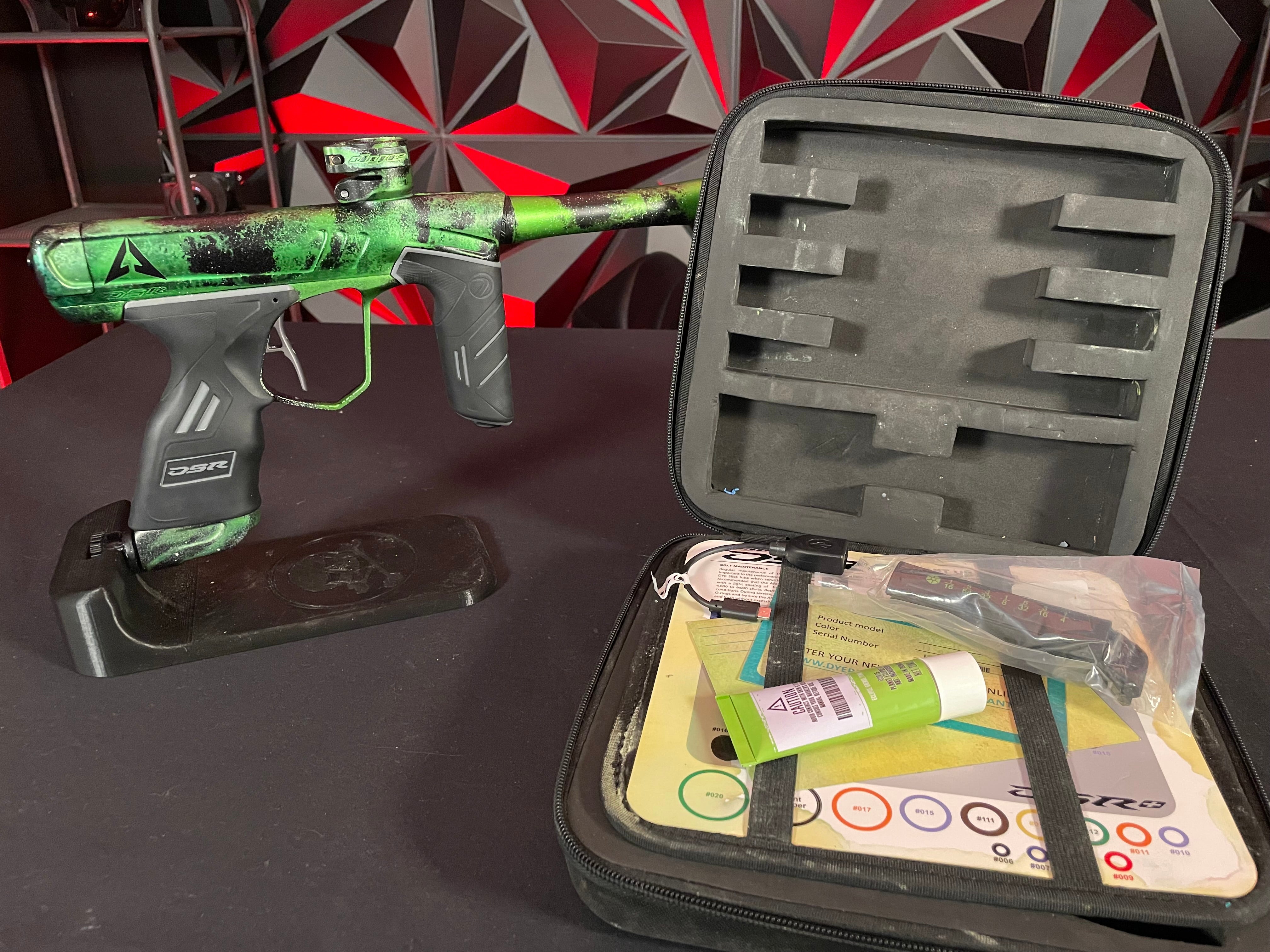 Used Dye DSR+ Paintball Marker - LE LVL Up w/IM Pro Kit