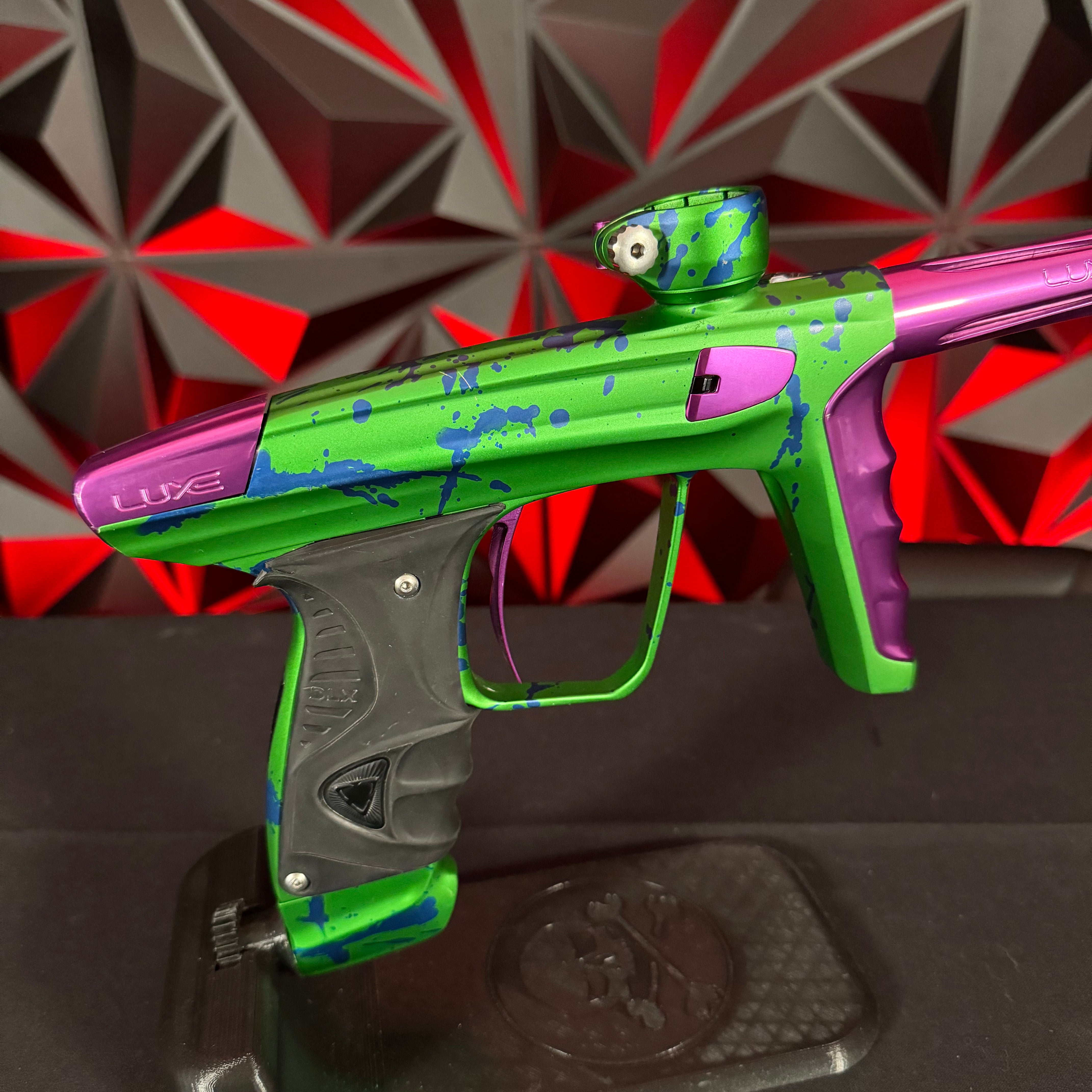 Used DLX Luxe X Paintball Marker - LE Green/Purple Splash w/Green ACP Tip