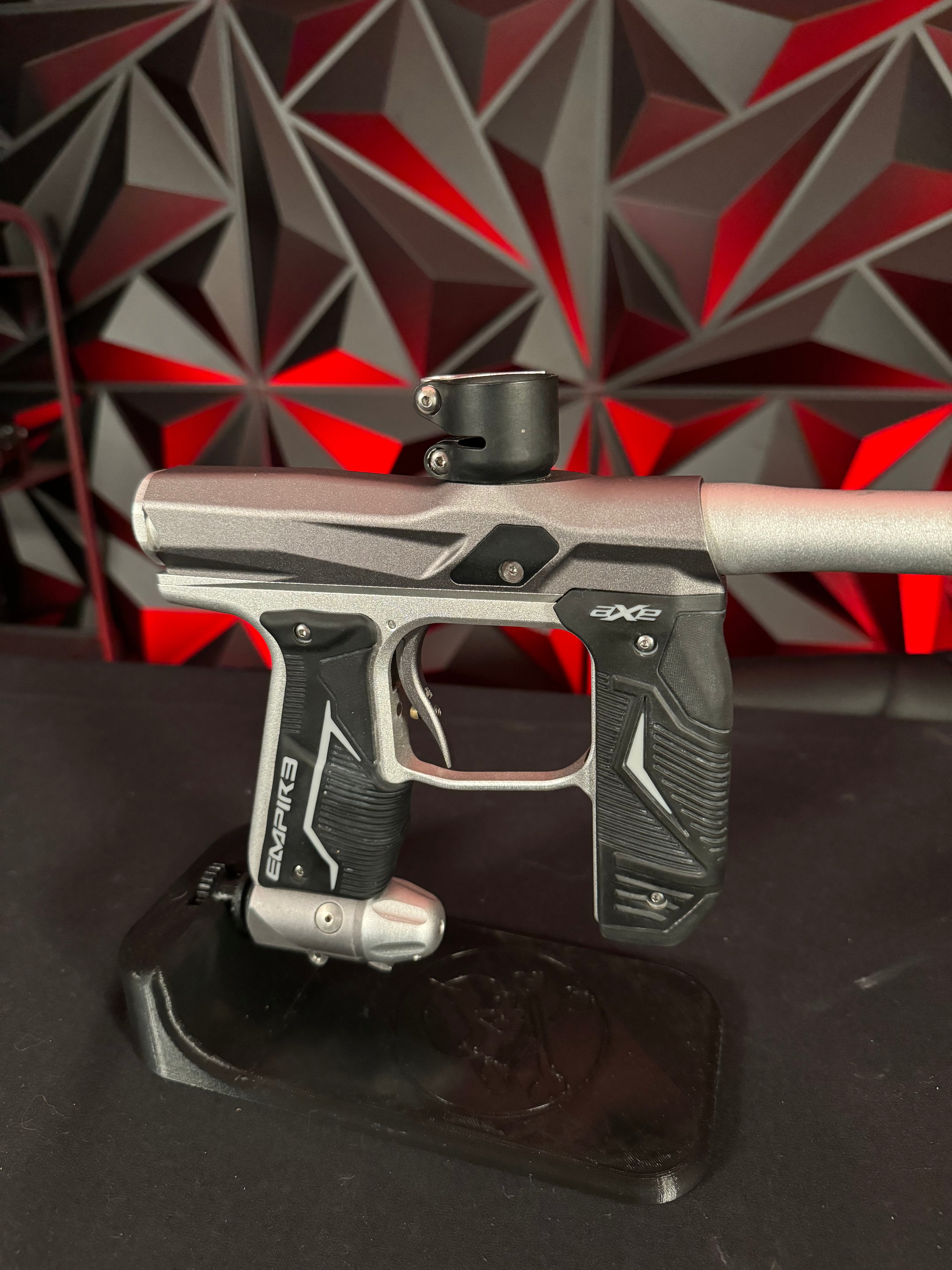 Used Empire Axe 2.0 Paintball Gun - Grey / Silver