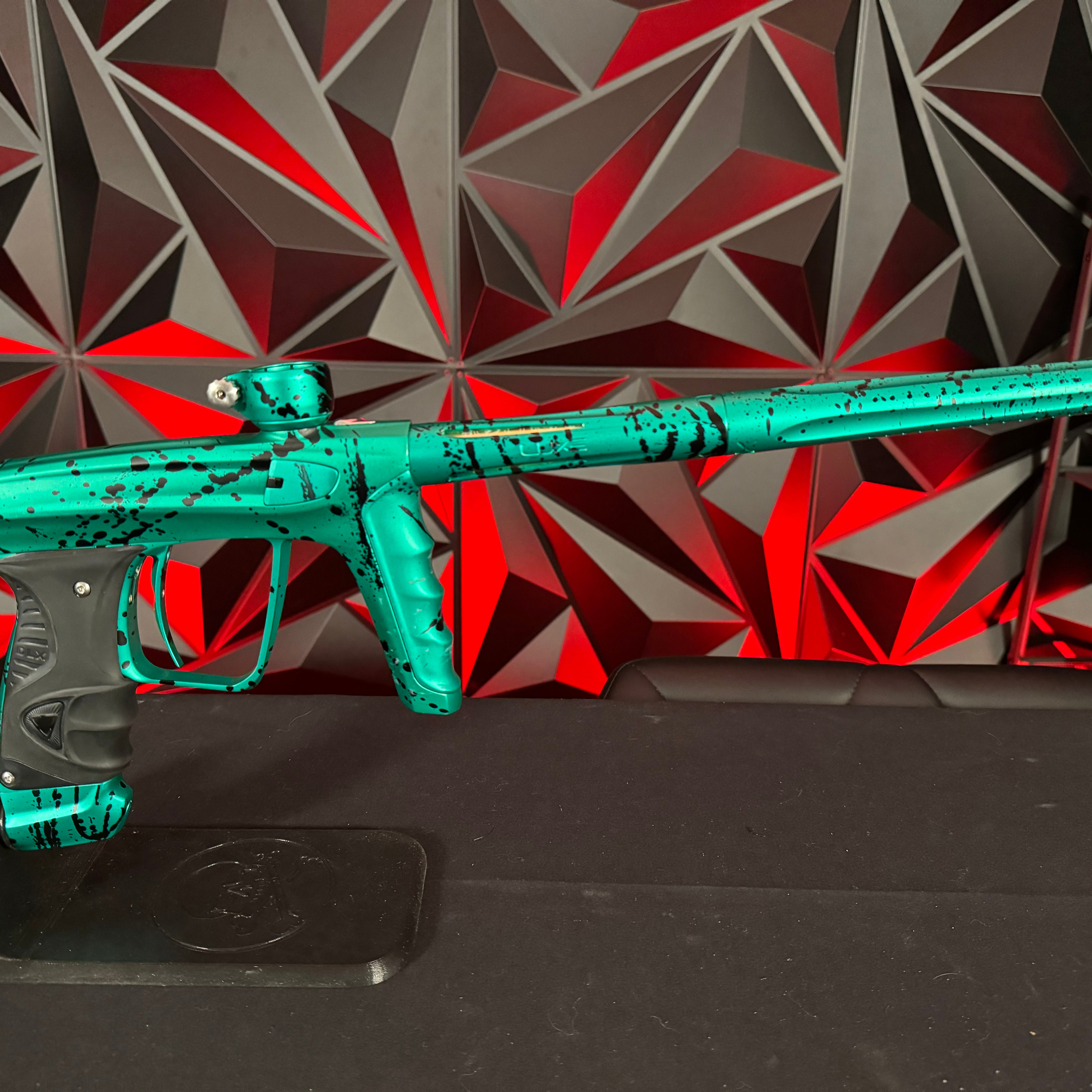 Used DLX Luxe X Paintball Gun - Green Splash