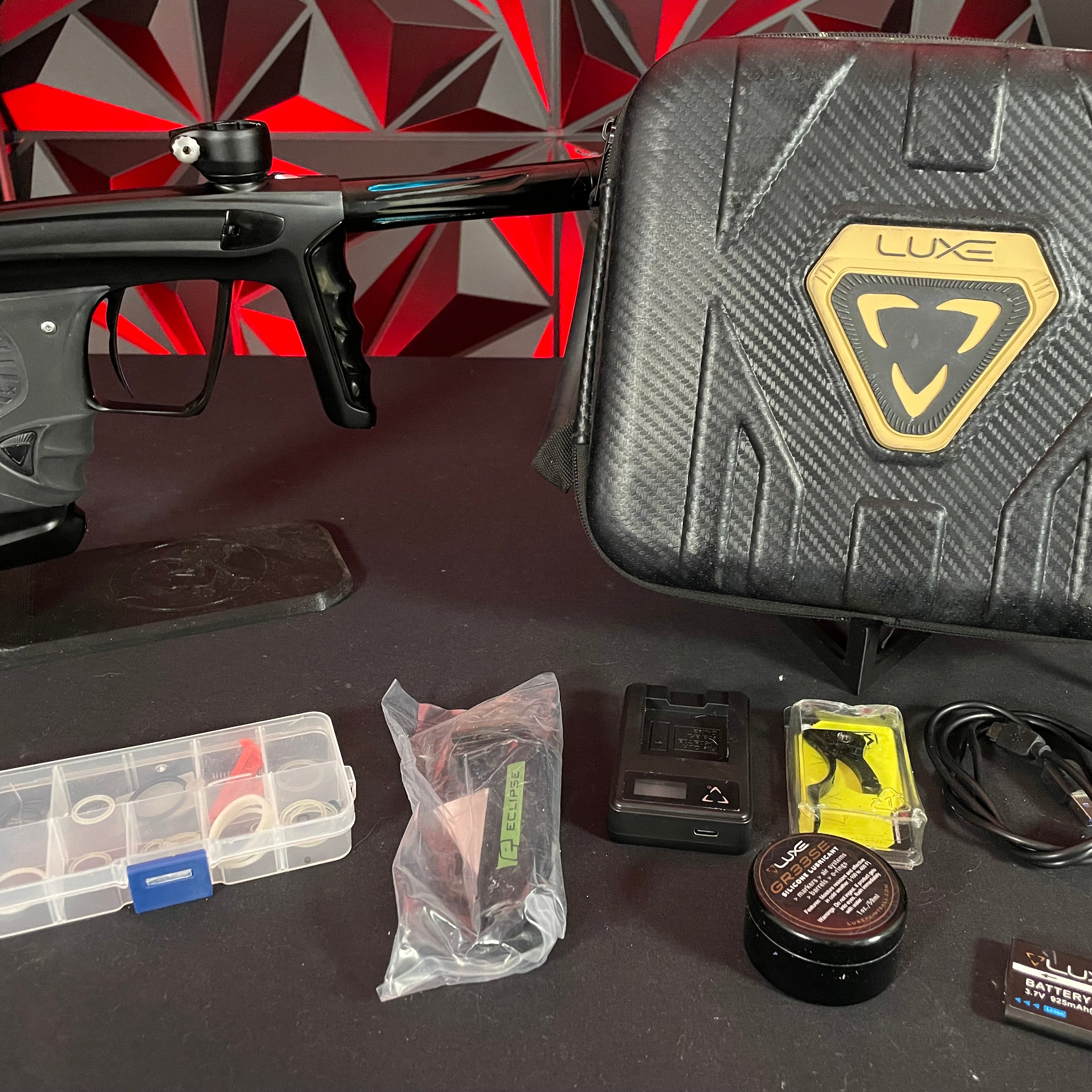 Used DLX Luxe X Paintball Gun - Dust Black/Gloss Black