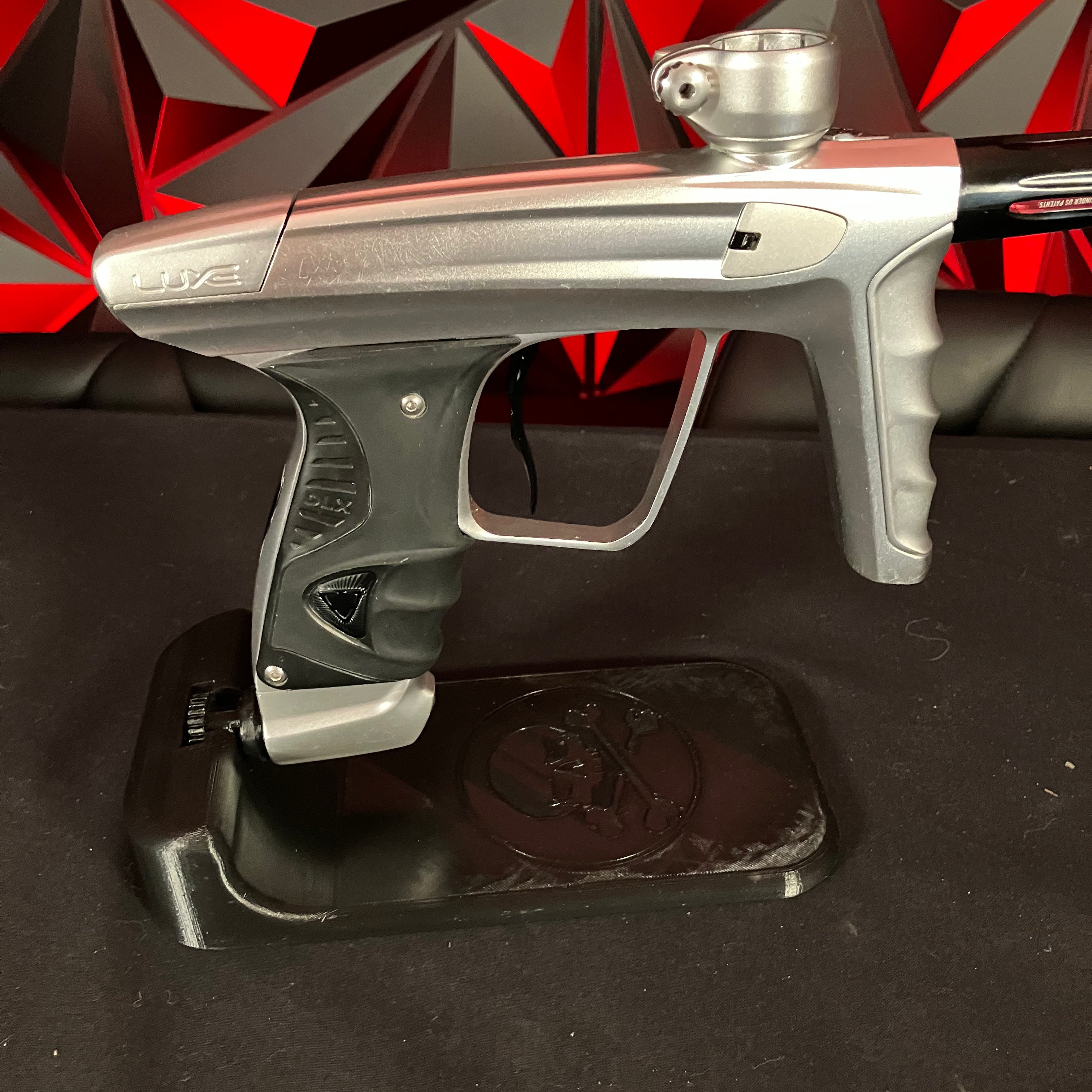 Used DLX Luxe X Paintball Gun - Dust Silver w/ Black Freak XL Barrel