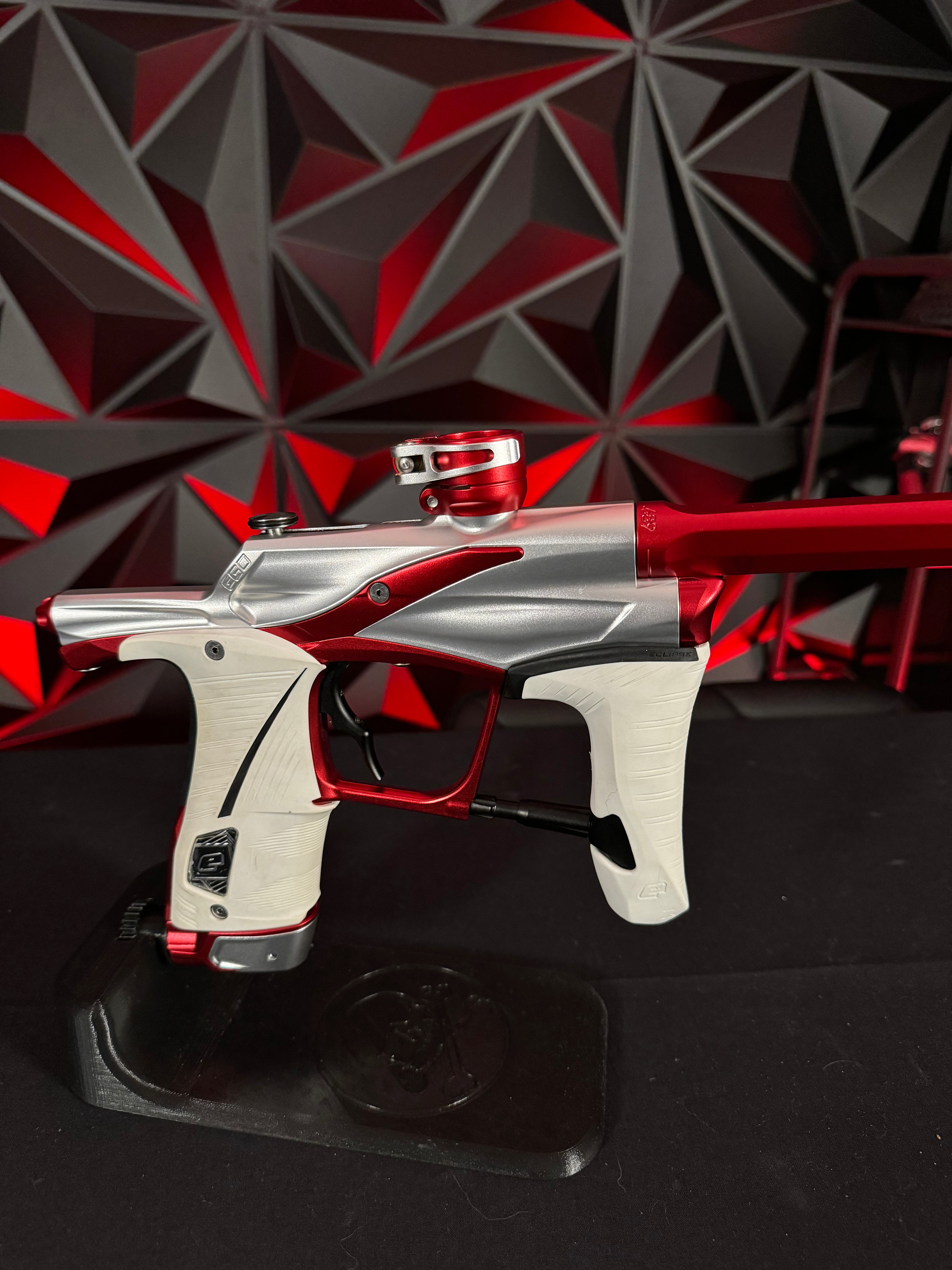 Used Planet Eclipse Ego LV1.5 Paintball Gun - Silver/Red w/ Deuce Trigger