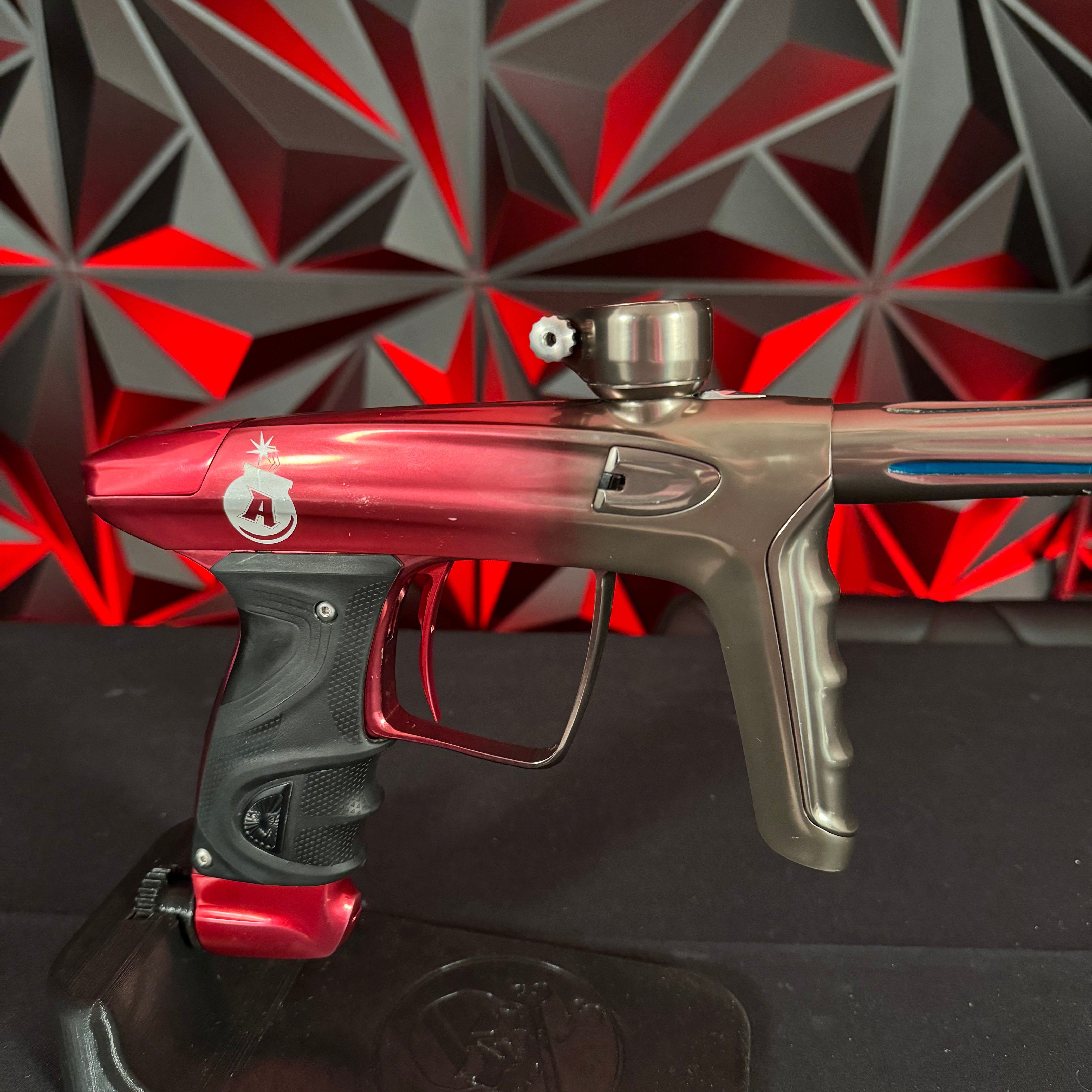 Used DLX Luxe TM40 Paintball Gun - LE Arsenal