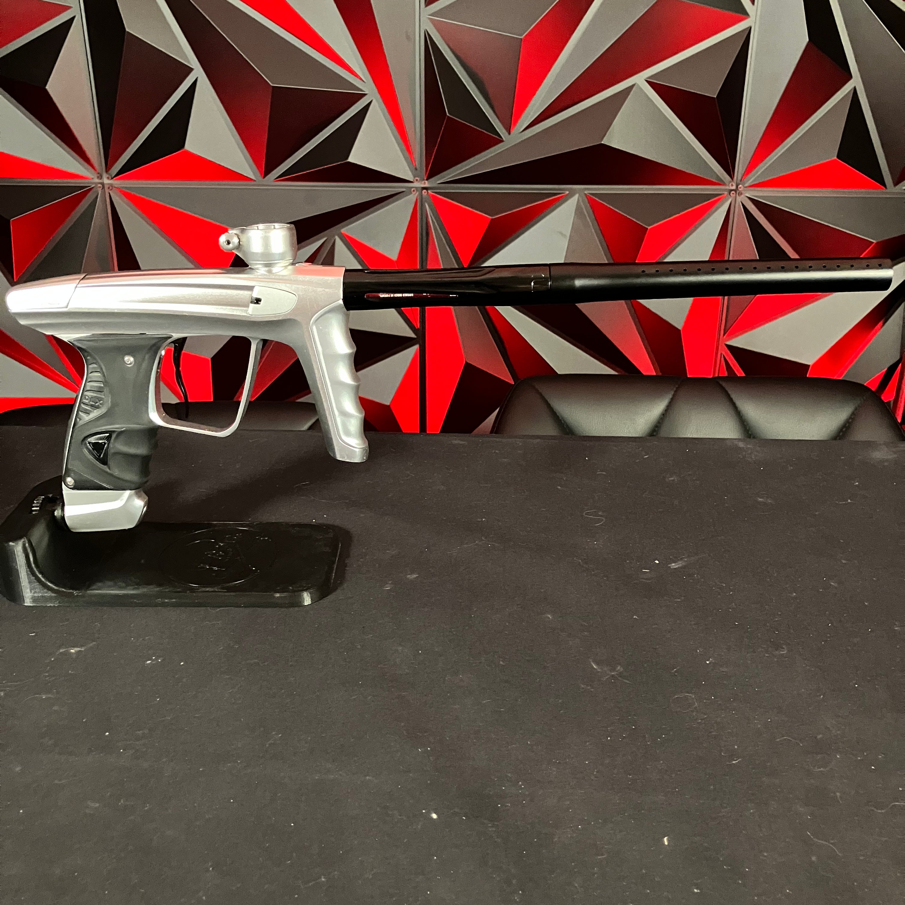 Used DLX Luxe X Paintball Gun - Dust Silver w/ Black Freak XL Barrel