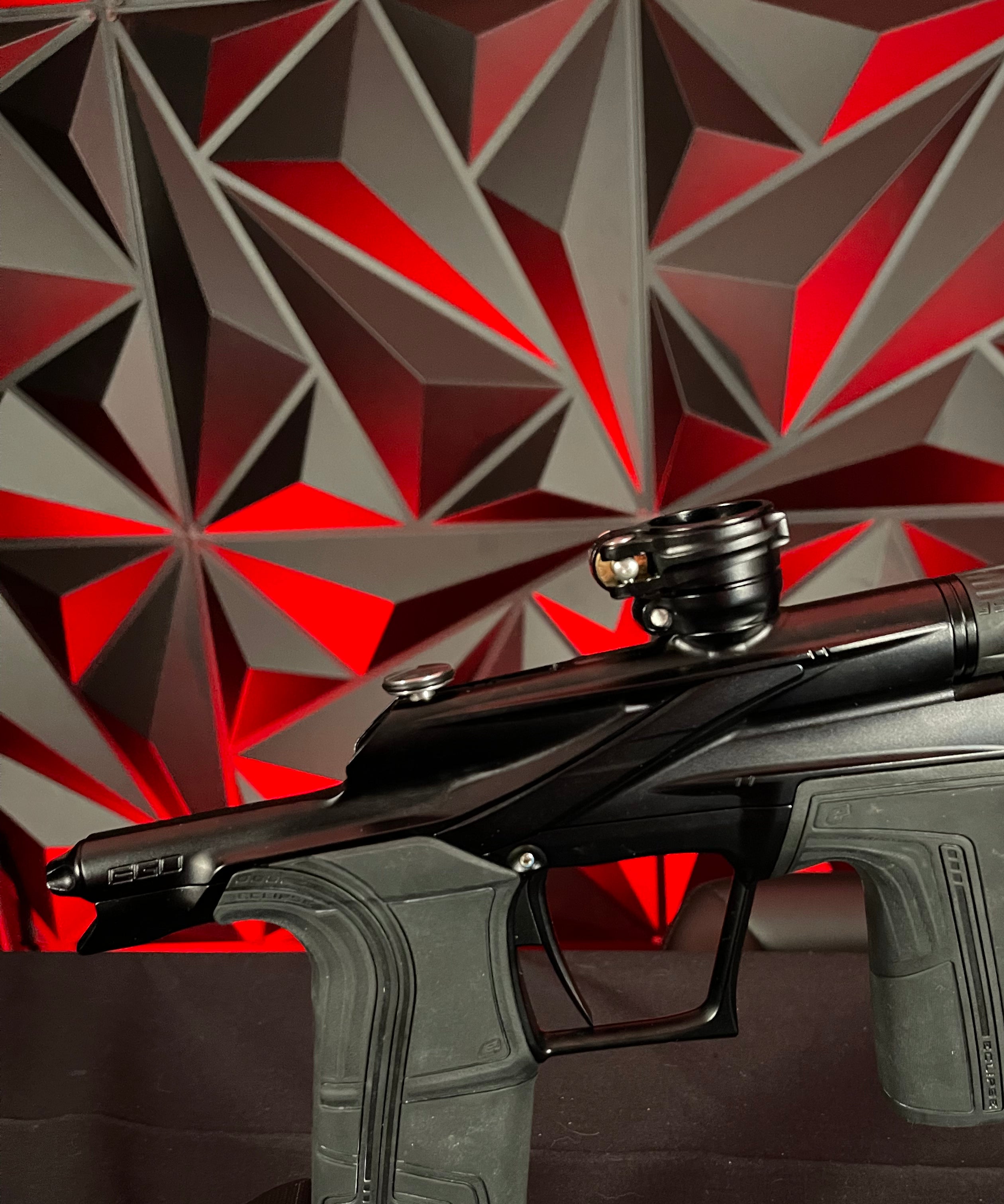 Used Planet Eclipse LV2 Paintball Gun - Midnight w/ 2 s63 Barrel Inserts