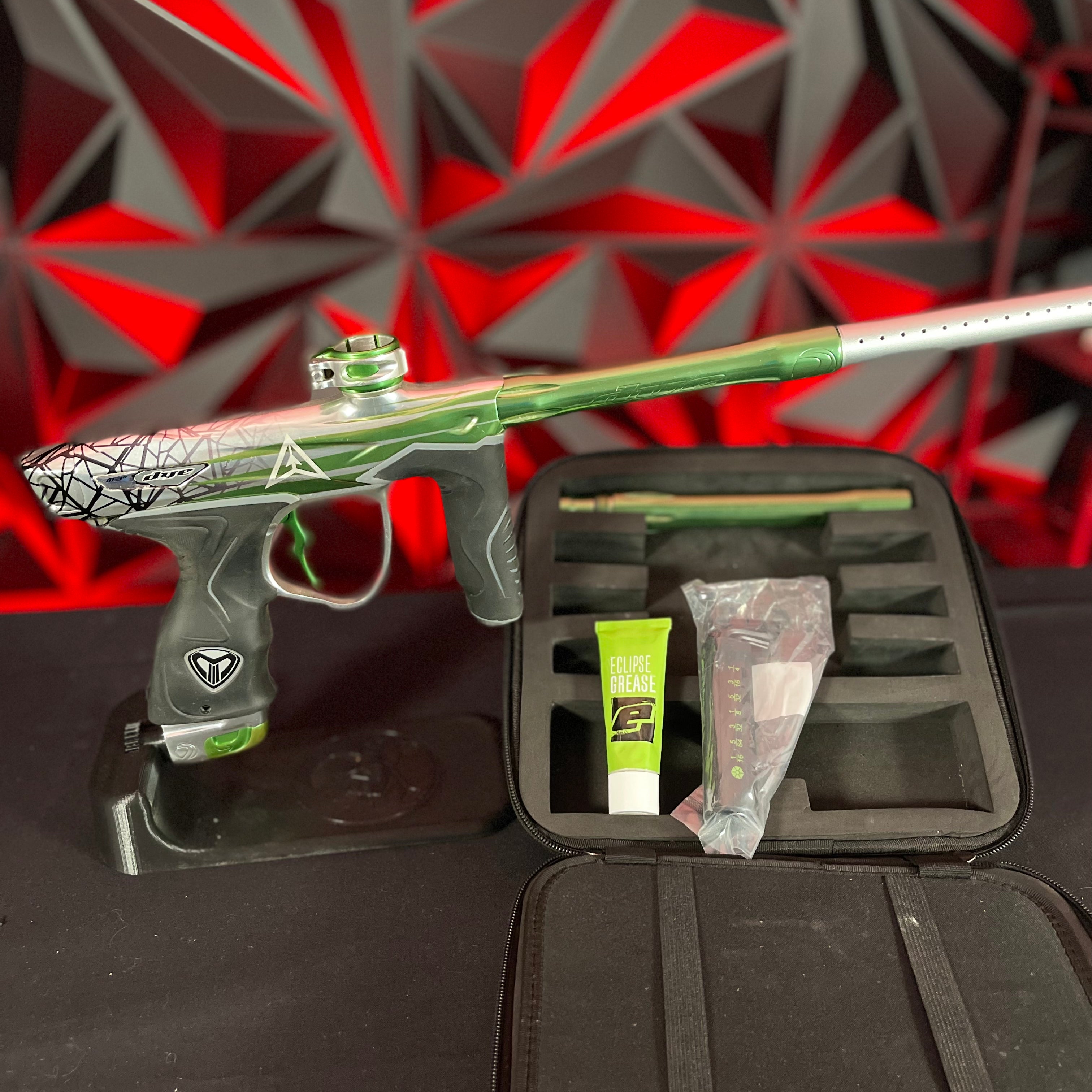 Used Dye M3+ Paintball Marker - Green Columbus LVL Up Edition