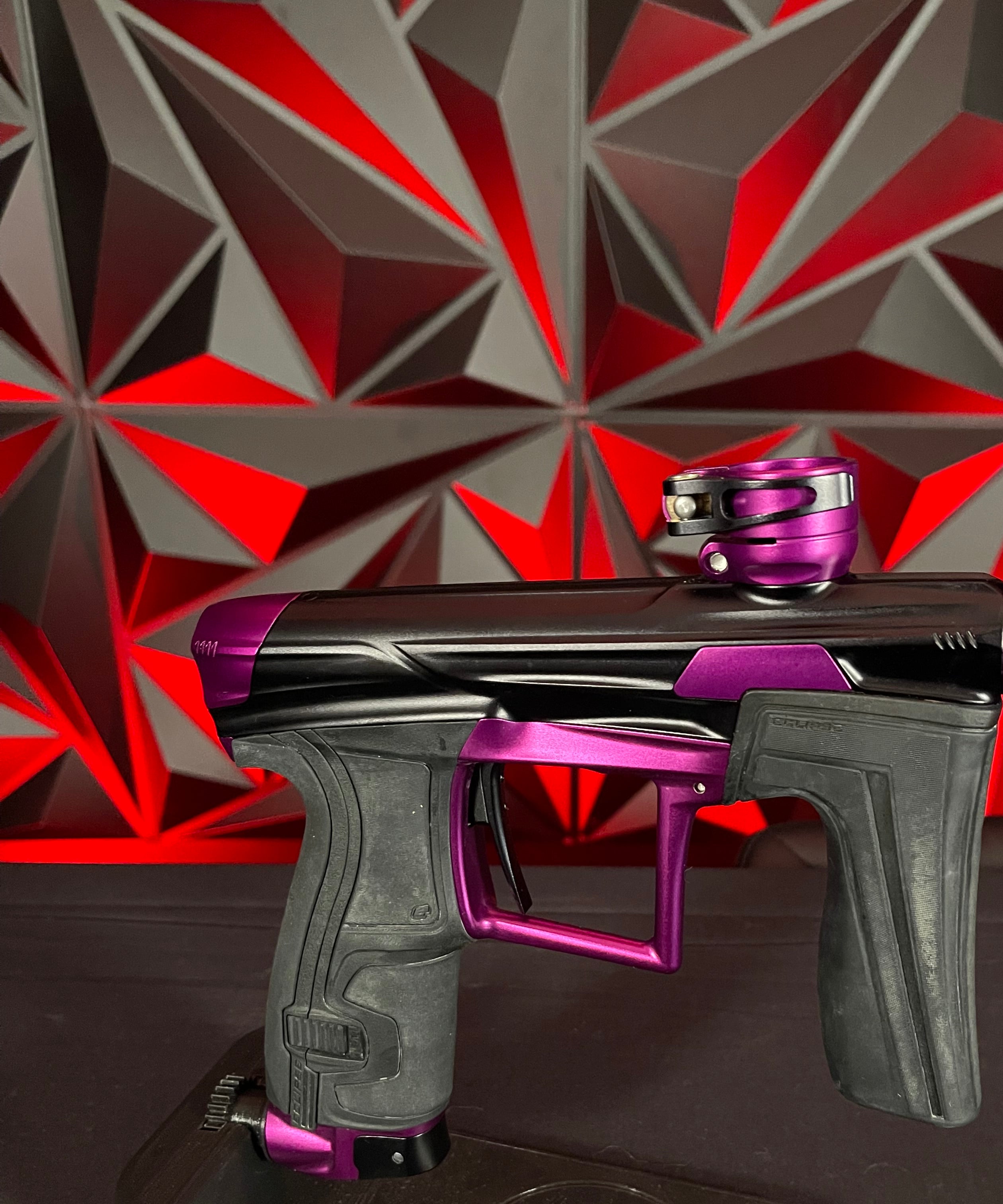 Used Planet Eclipse Geo 4 Paintball Gun - Amethyst w/ 3 FL Backs