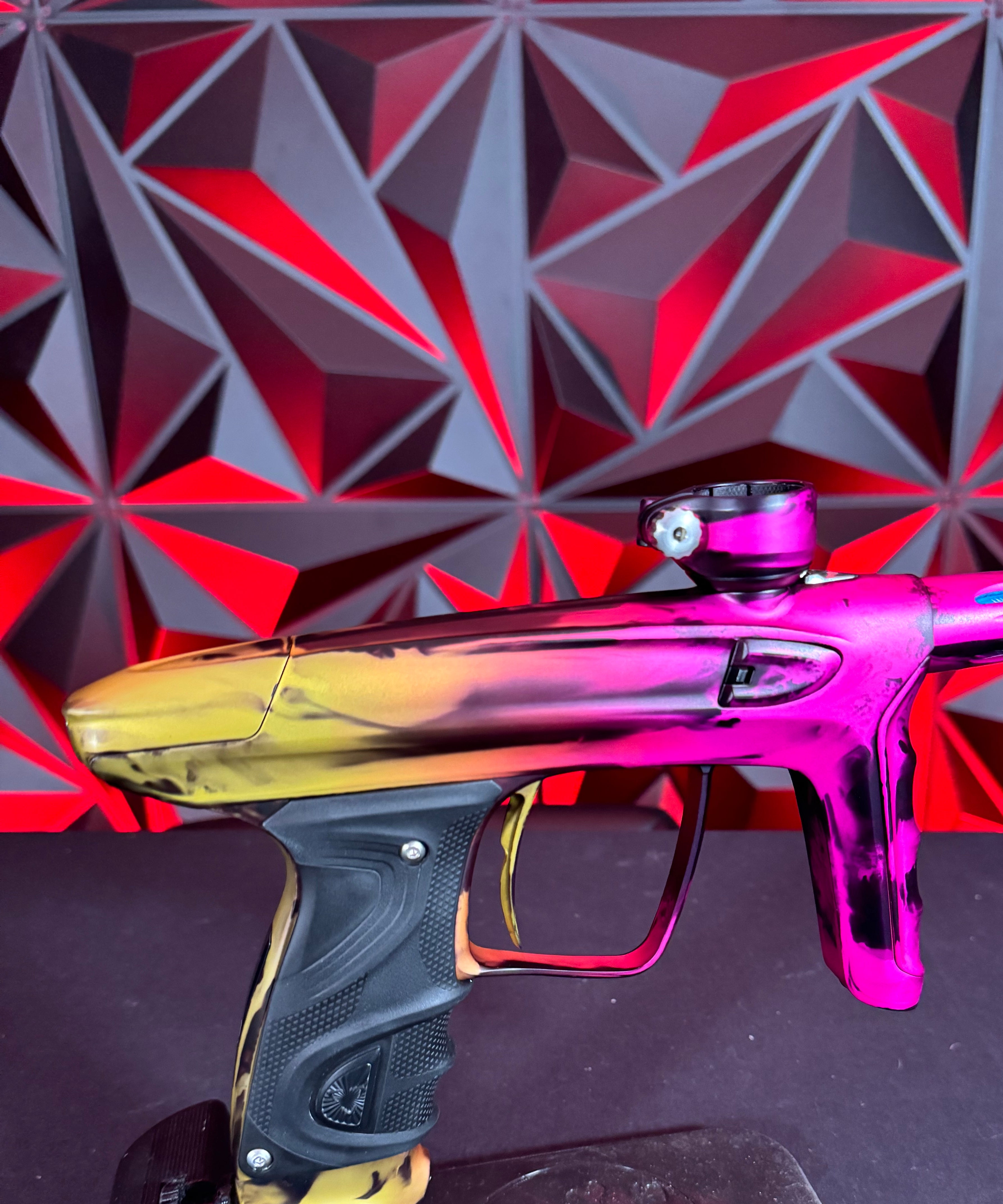Used DLX Luxe TM40 Paintball Gun - LE Dust Pink/Yellow Smear