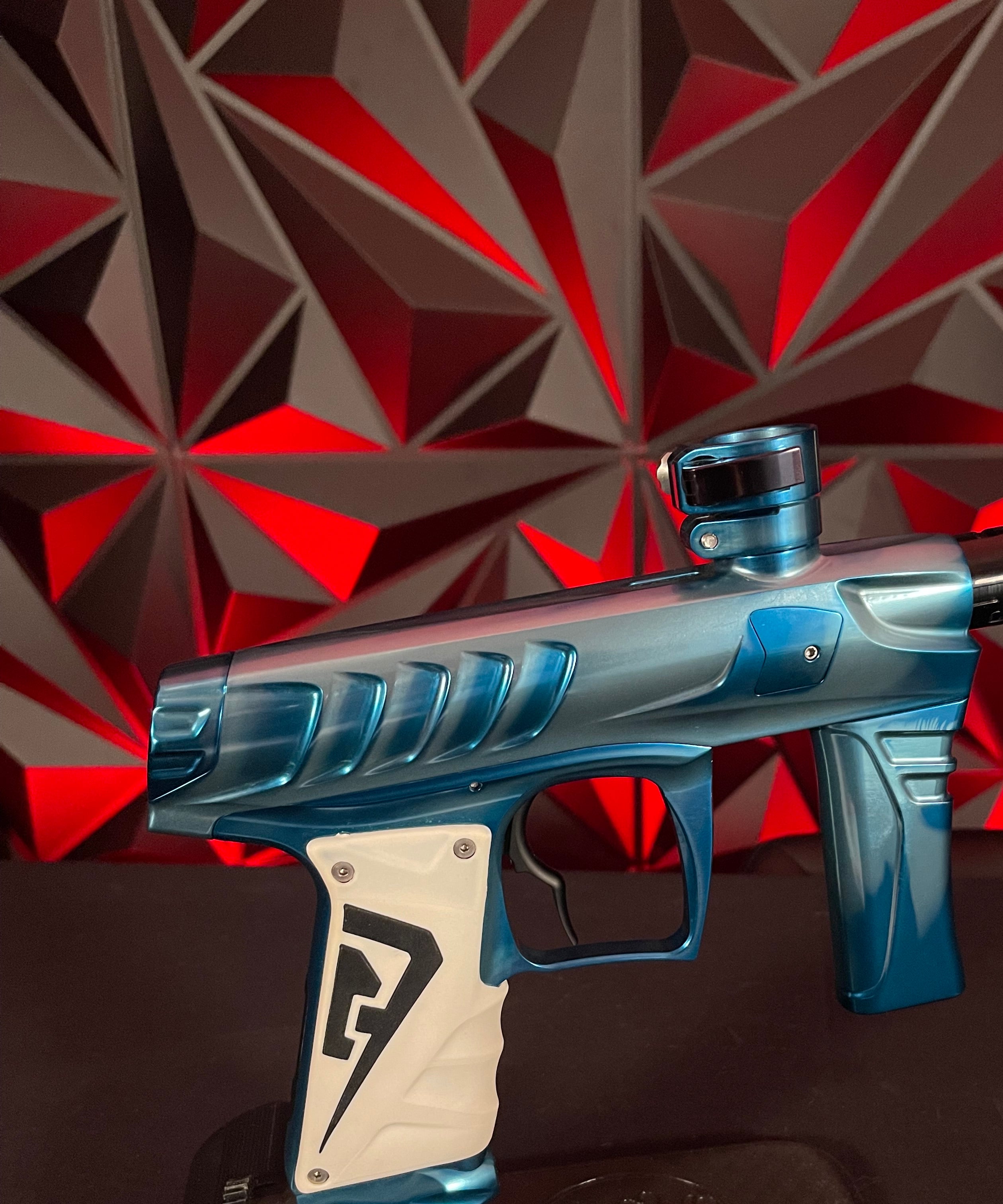 Used Field One Force Paintball Marker - Dynasty Alex Fraige Edition