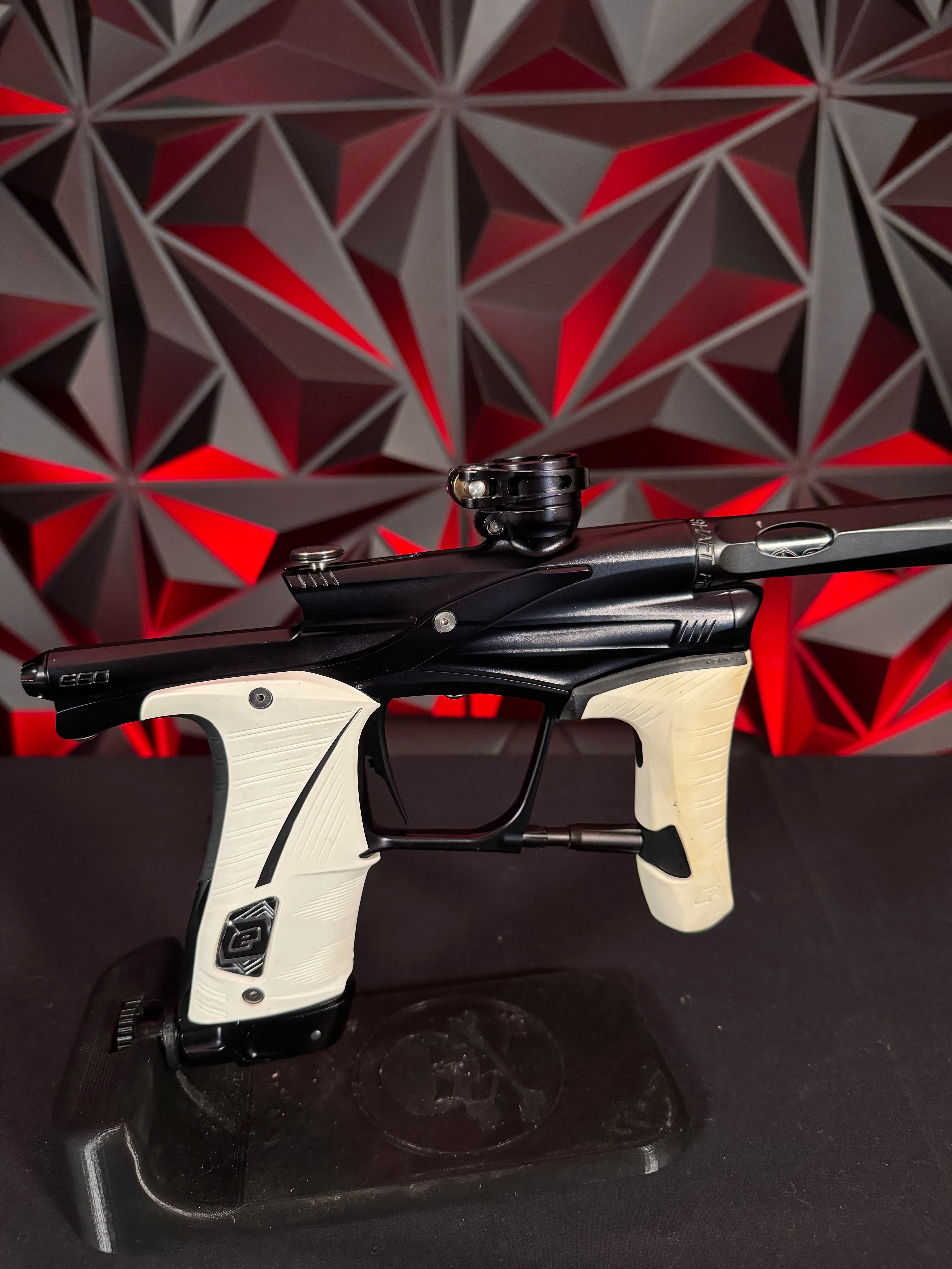 Used Planet Eclipse Lv1.6 Paintball Gun - Midnight w/Shaft FR Barrel Back w/Custom Anno Core Tip (Silver Black Splash)