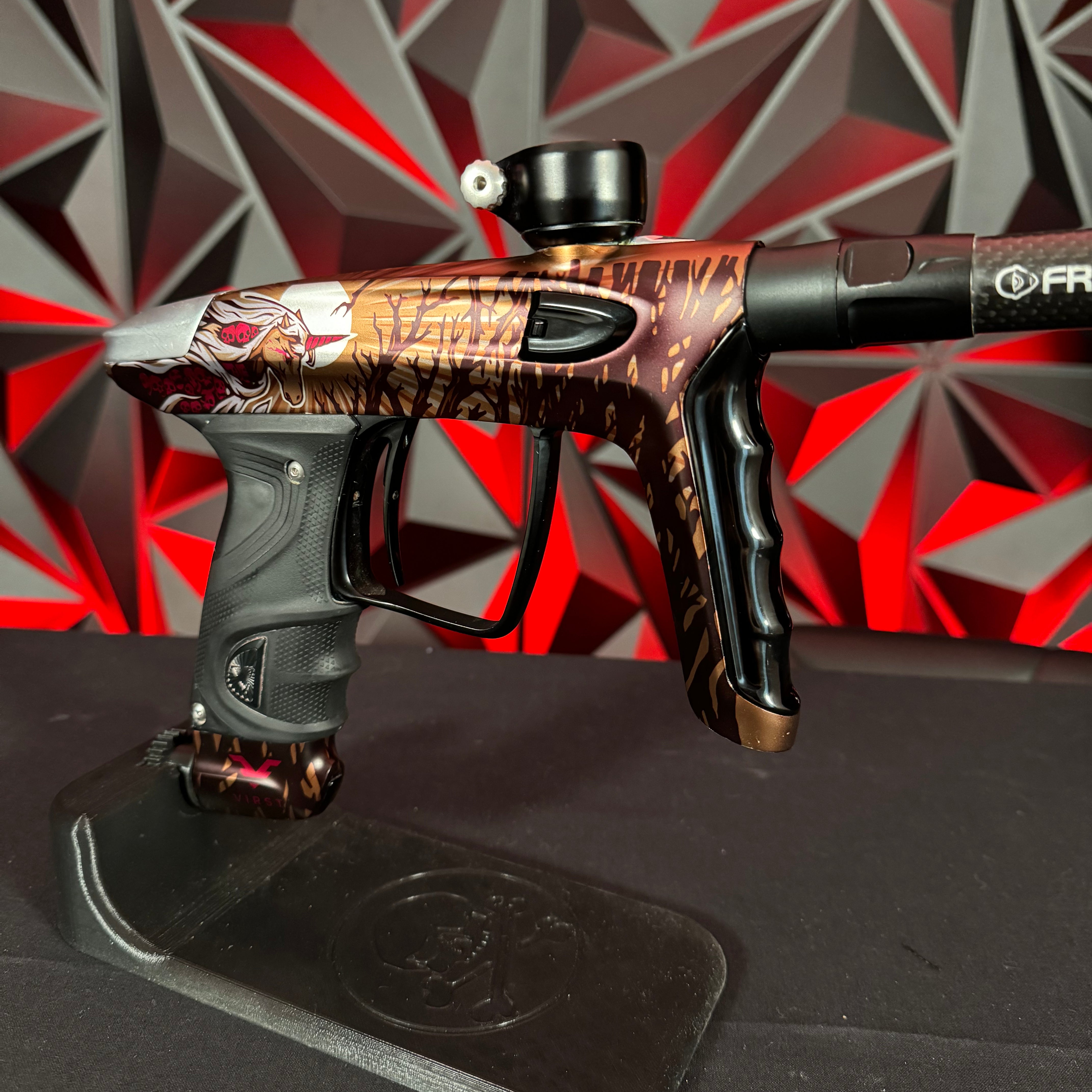 Used DLX Luxe TM40 Paintball Gun - LE Virst Bloody Horses *PRO-OWNED*