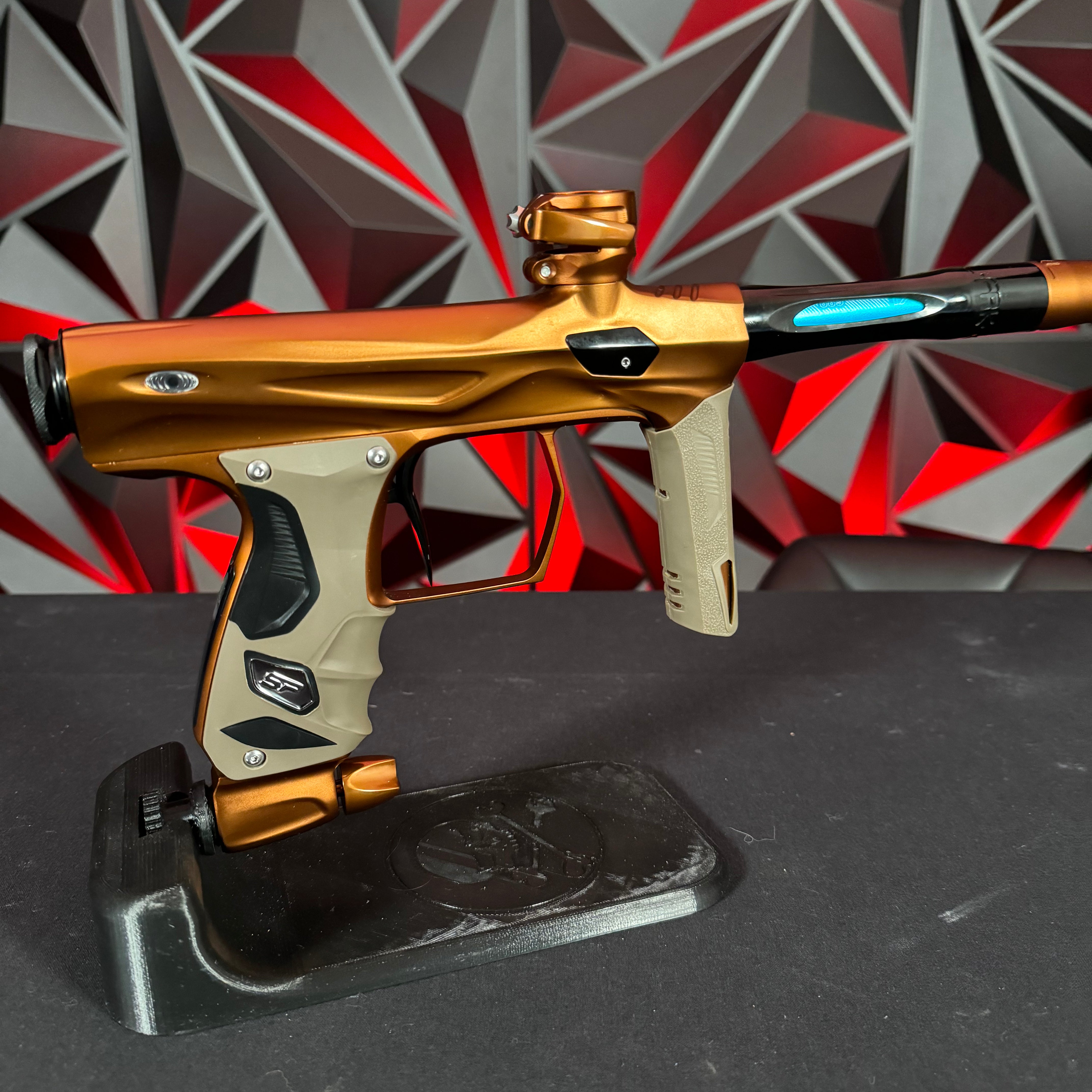 Used Shocker Amp Paintball Gun - Brown w/ FDE Grips