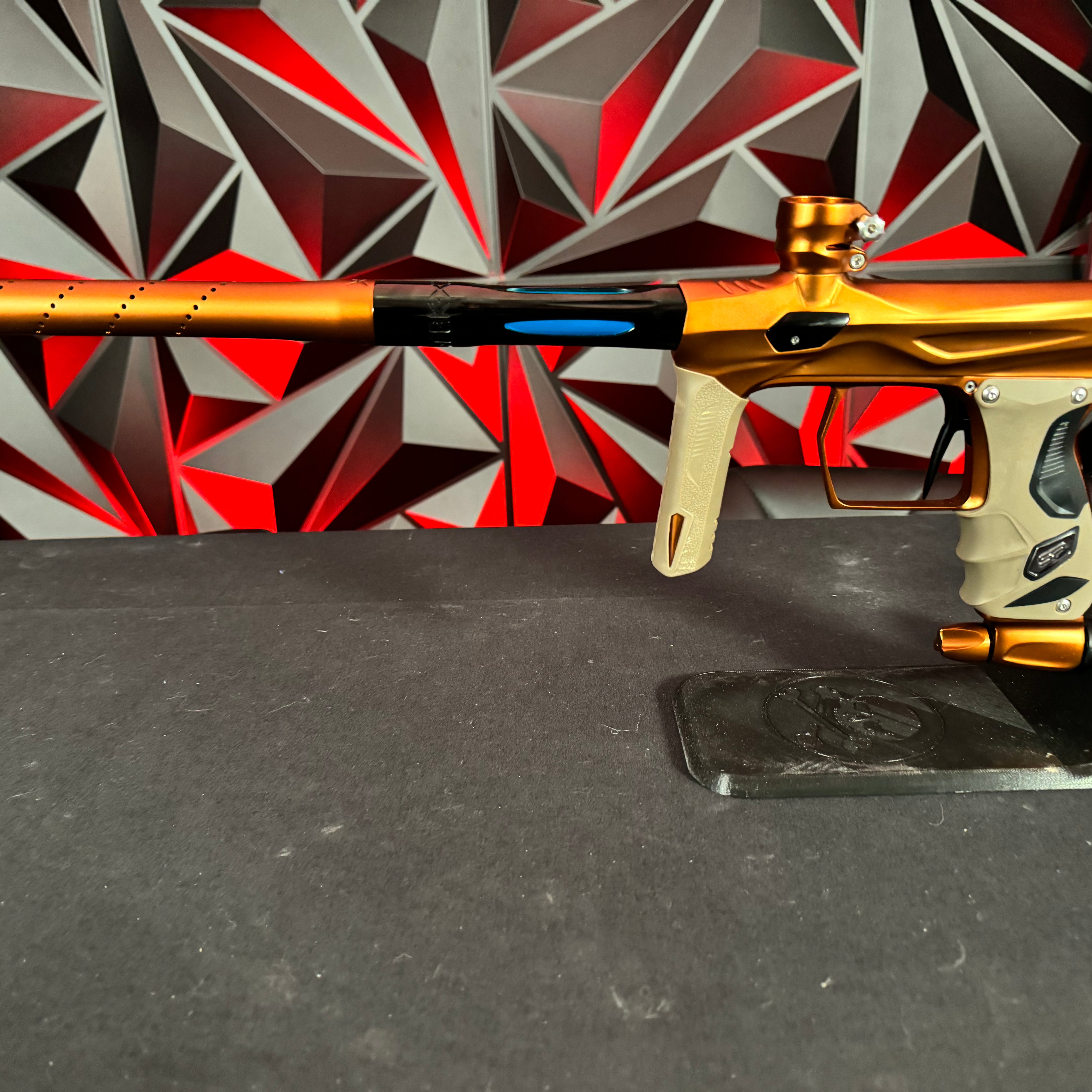 Used Shocker Amp Paintball Gun - Brown w/ FDE Grips