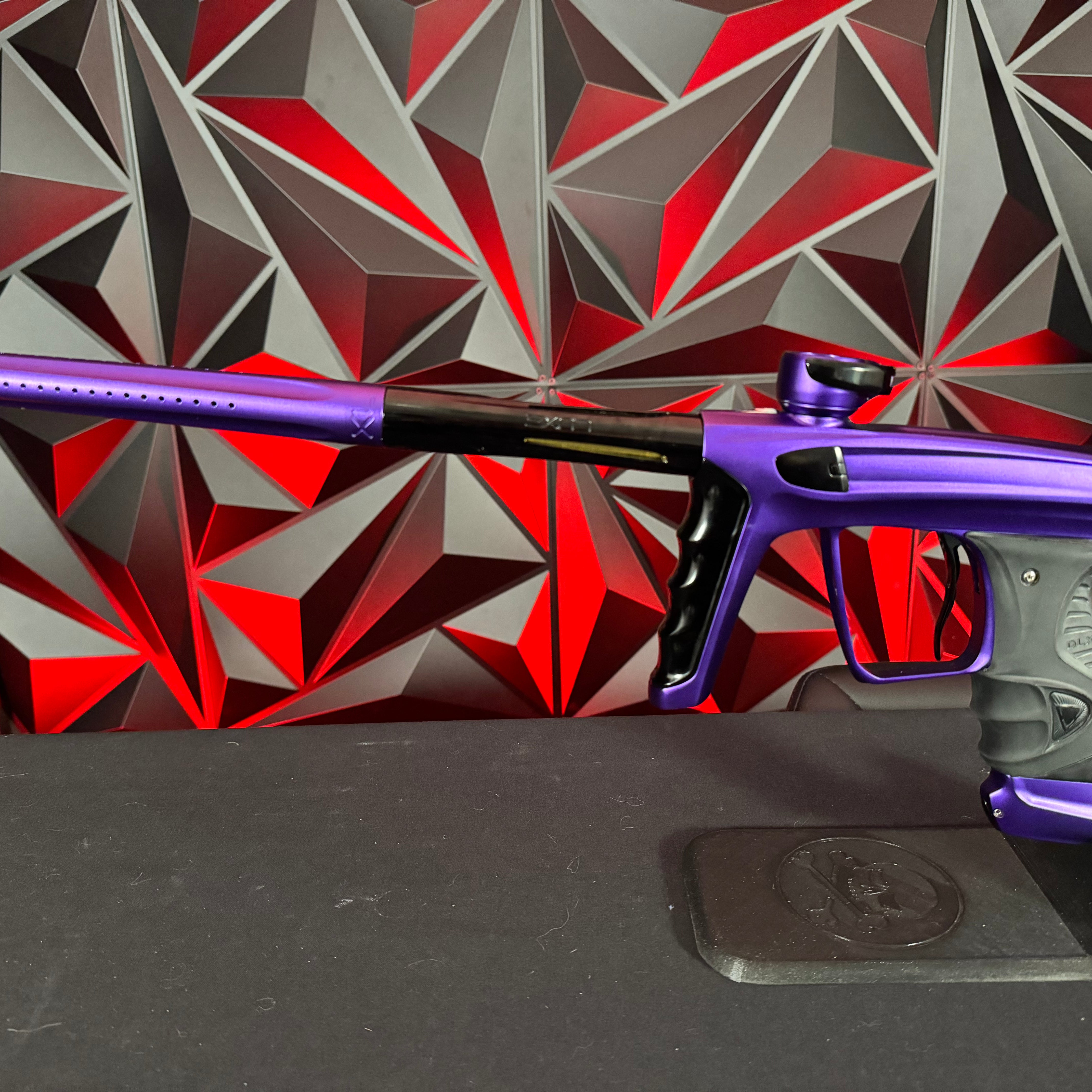 Used DLX Luxe X Paintball Gun - Dust Purple/Polished Black