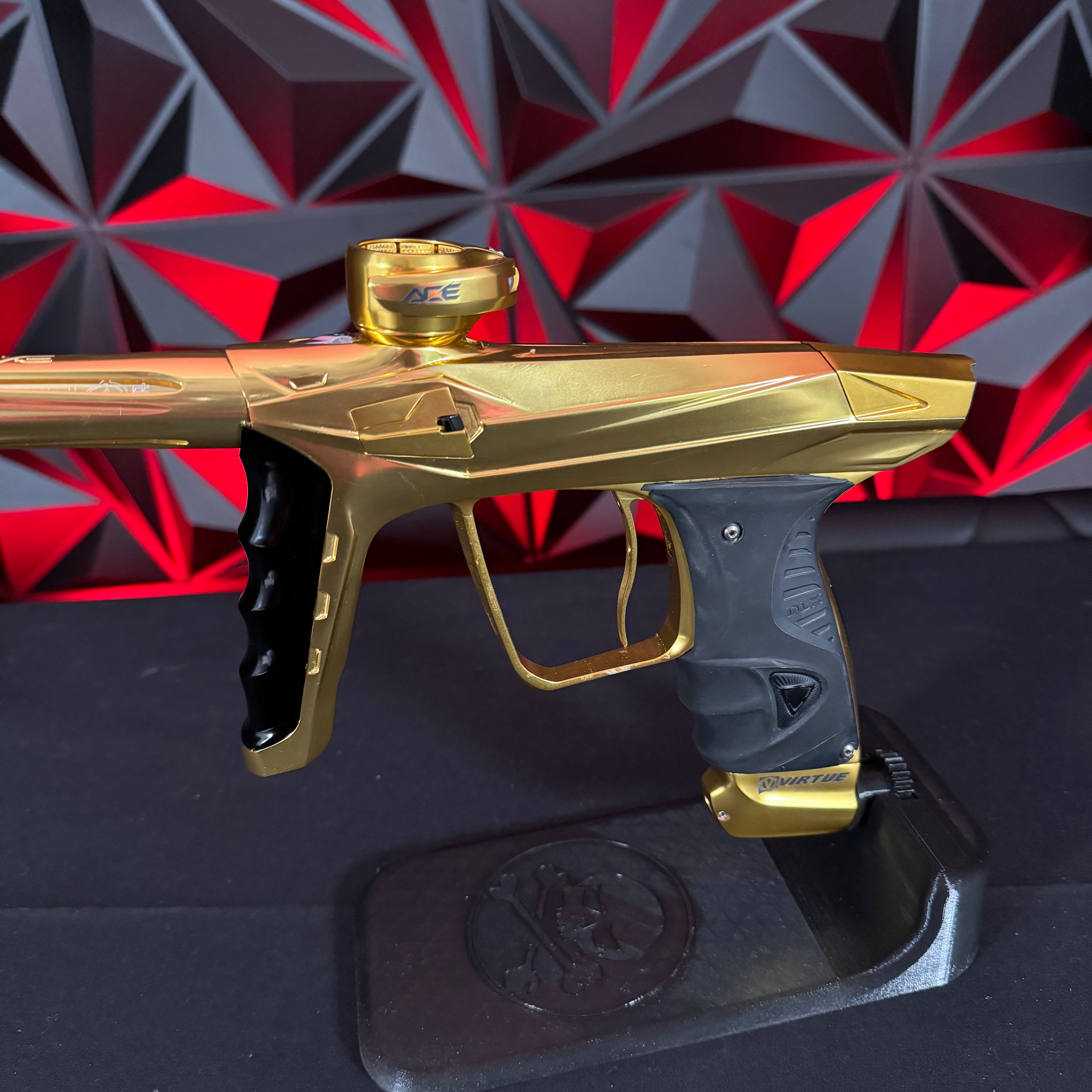 Used Virtue Luxe X/Virtue Ace Paintball Gun - Gold w/ SSC Bolt