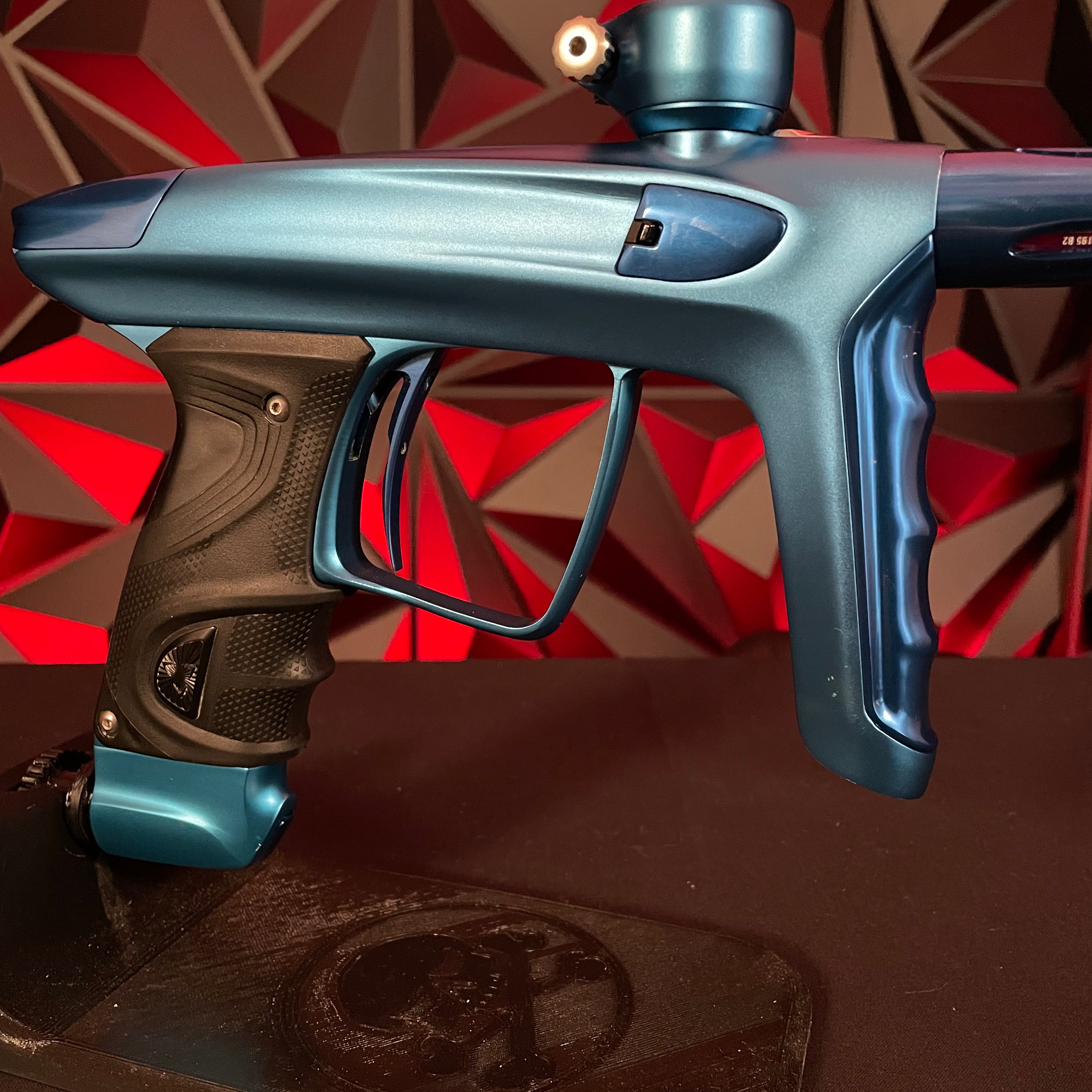 Used DLX Luxe TM40 Paintball Gun - Dust Blue / Polished Blue w/ Infamous Trigger & SSC Bolt