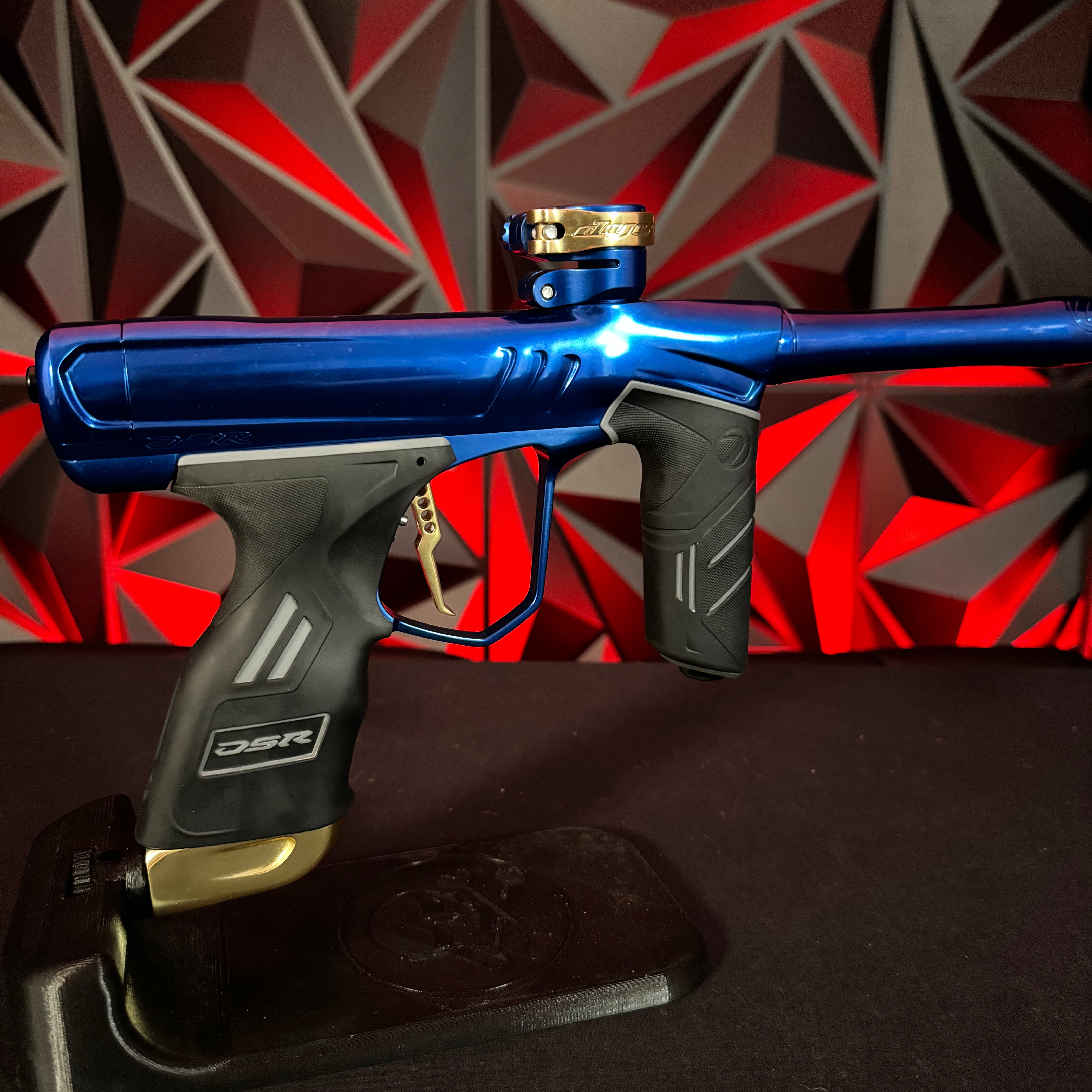 Used Dye DSR+ Paintball Gun - Polished Blue/Polished Gold w/ IM Pro Kit