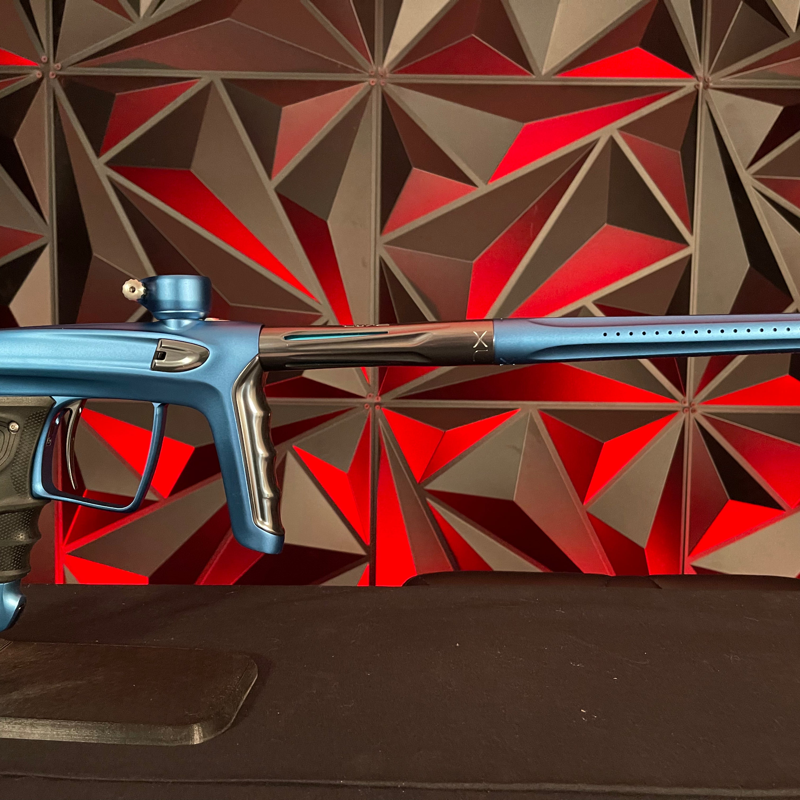Used DLX Luxe TM40 Paintball Gun - Blue / Pewter