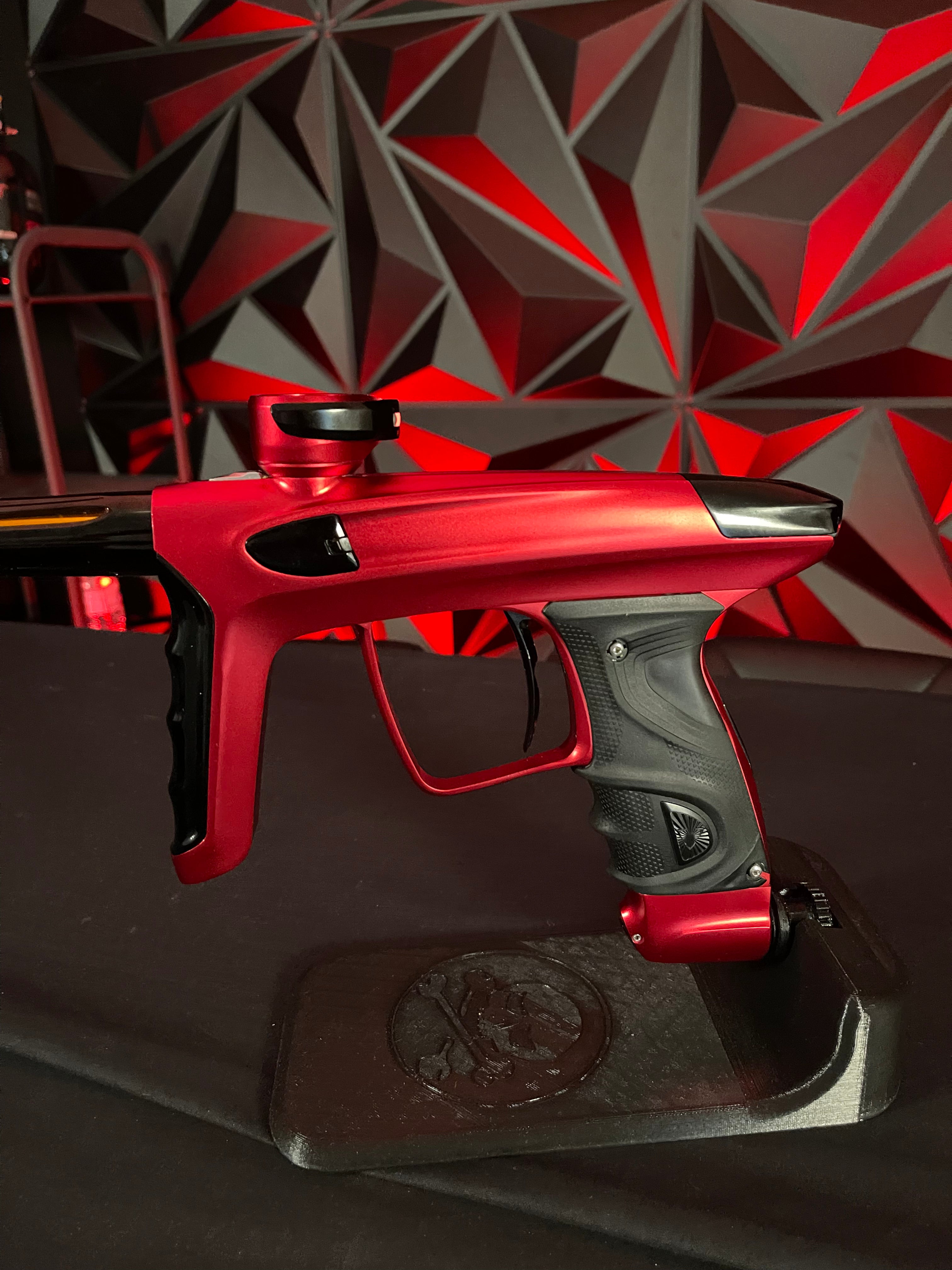 Used DLX Luxe TM40 Paintball Gun- Dust Red/Polished Black