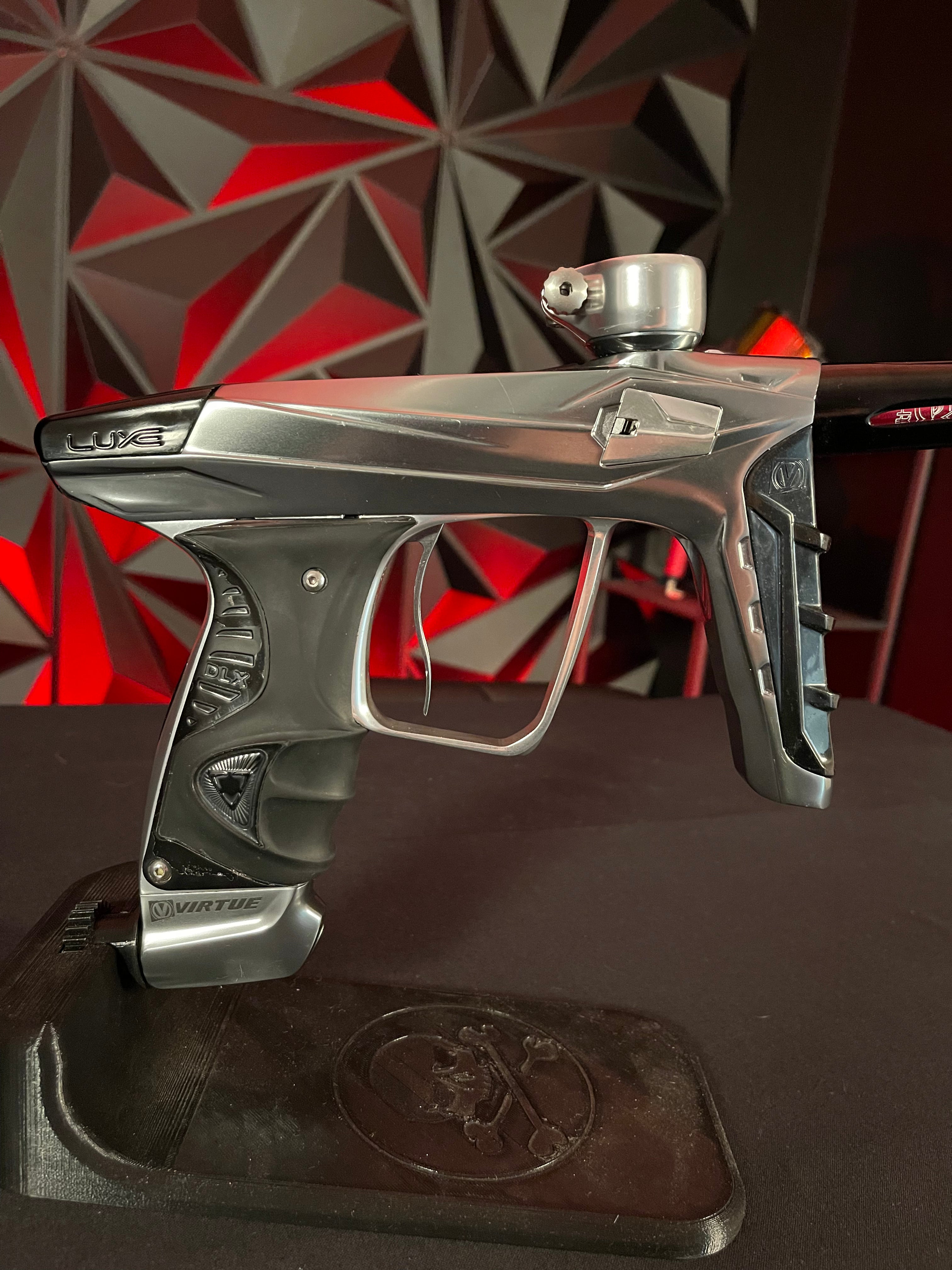 Used DLX Luxe X / Virtue Ace Paintball Gun - Gloss Silver