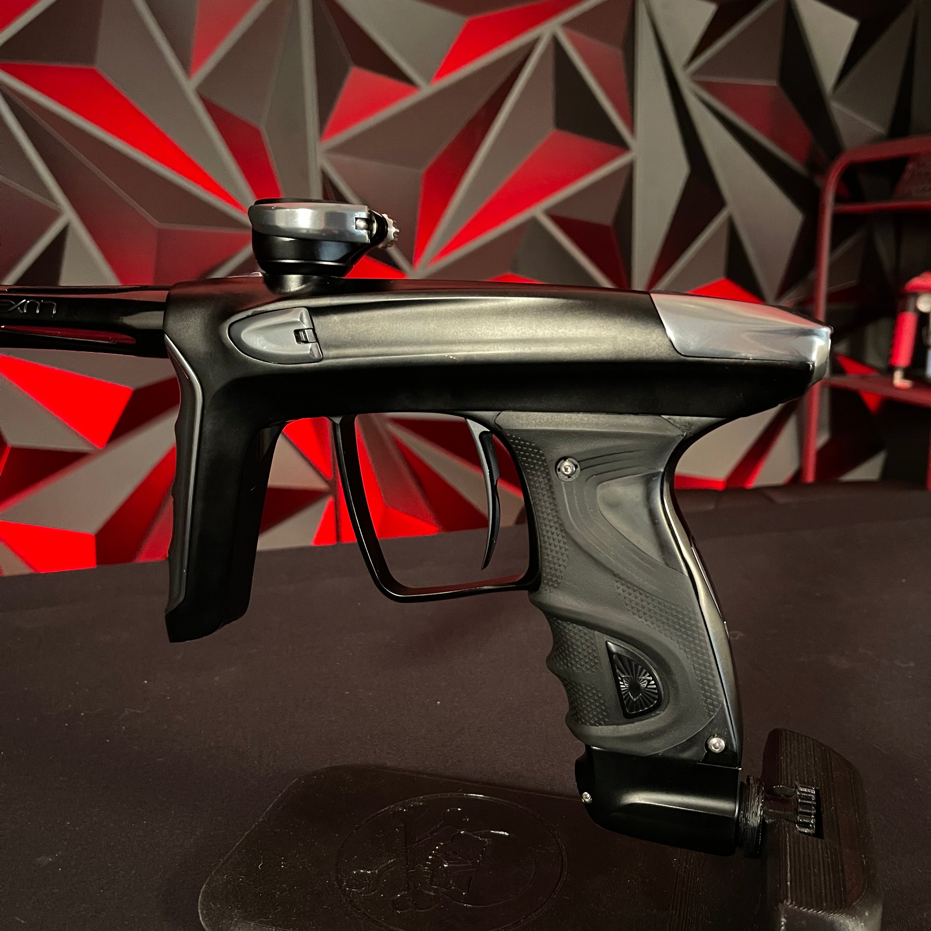 Used DLX Luxe TM40 Paintball Gun - Dust Black / Polished Pewter