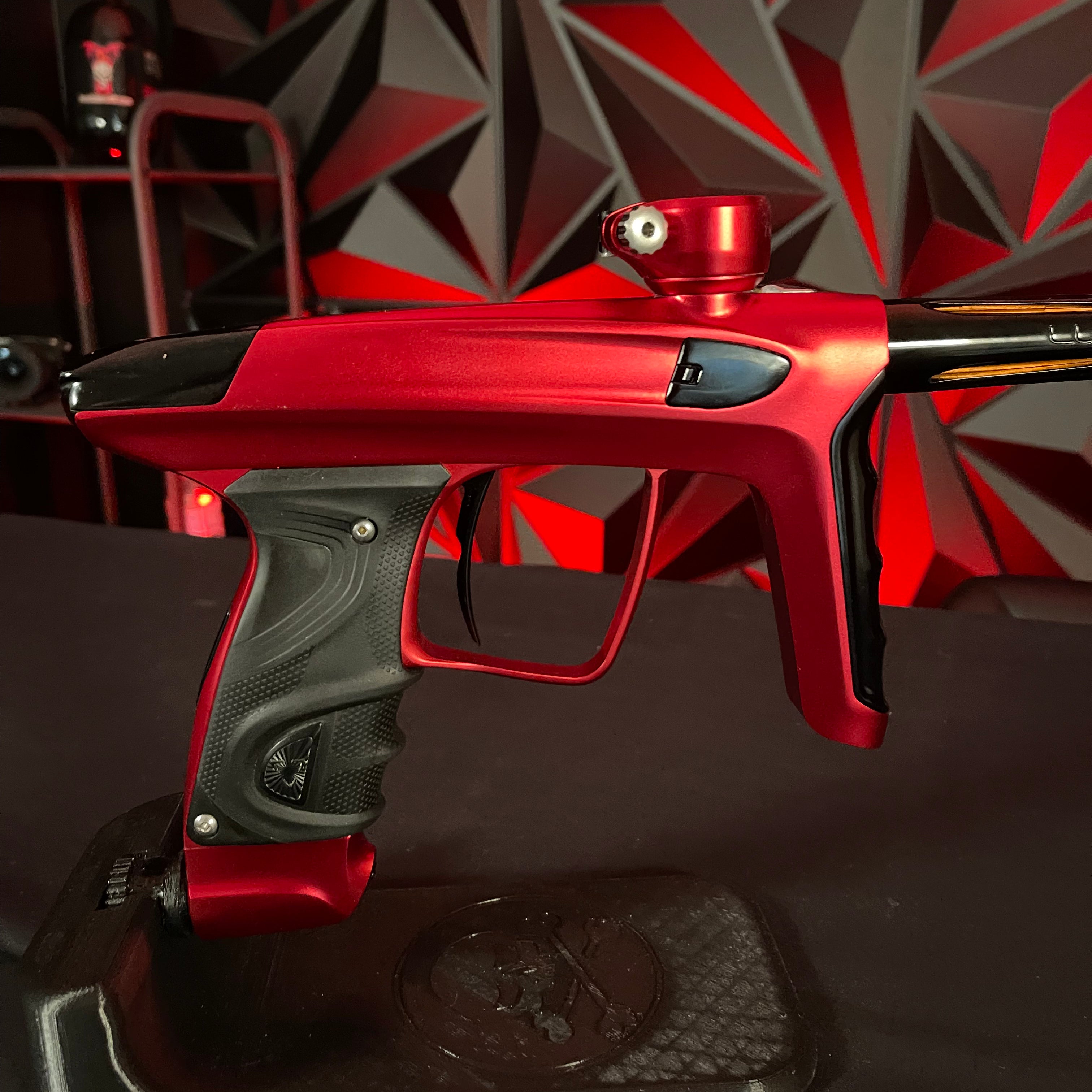 Used DLX Luxe TM40 Paintball Gun- Dust Red/Polished Black