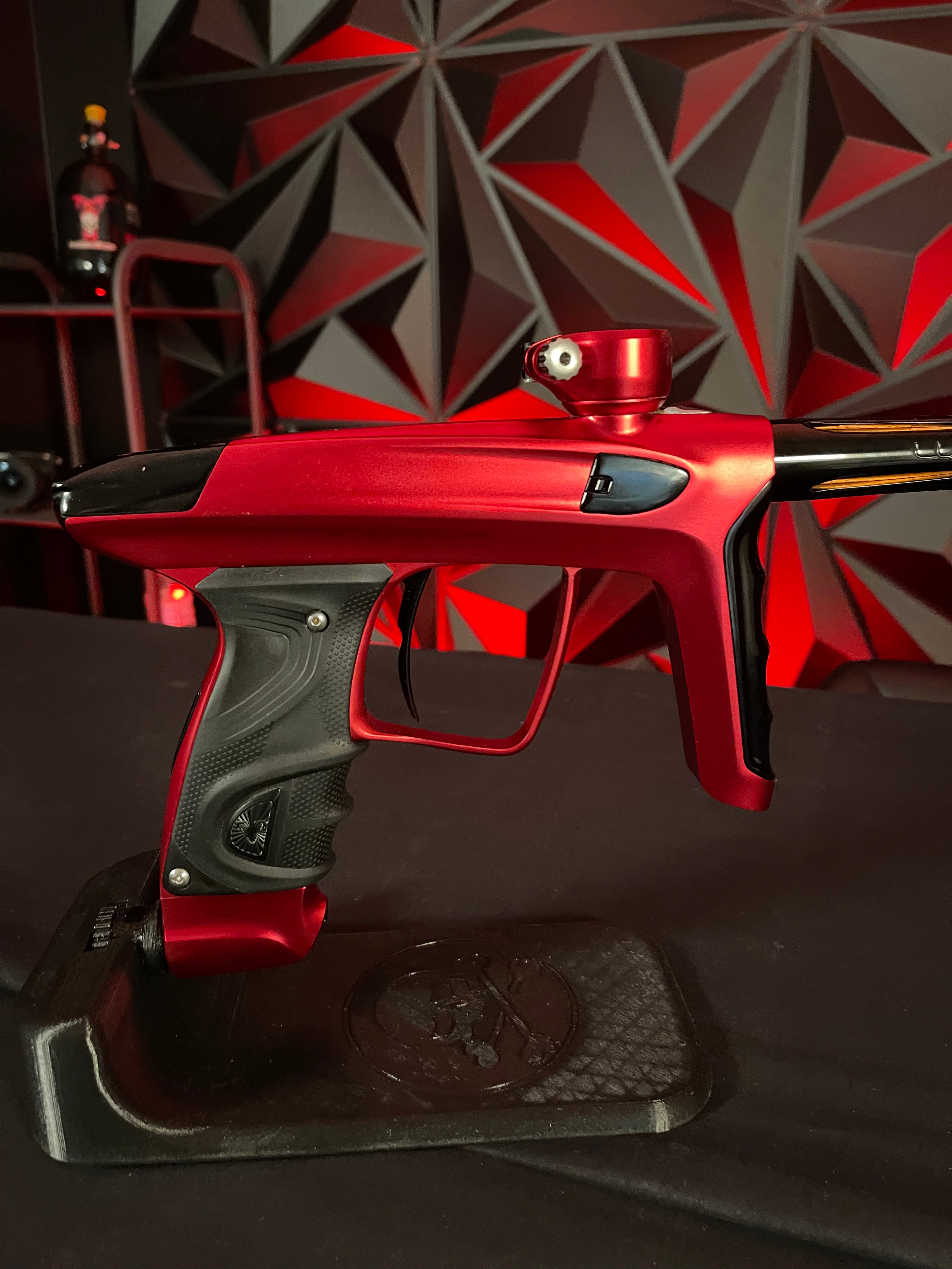 Used DLX Luxe TM40 Paintball Gun- Dust Red/Polished Black