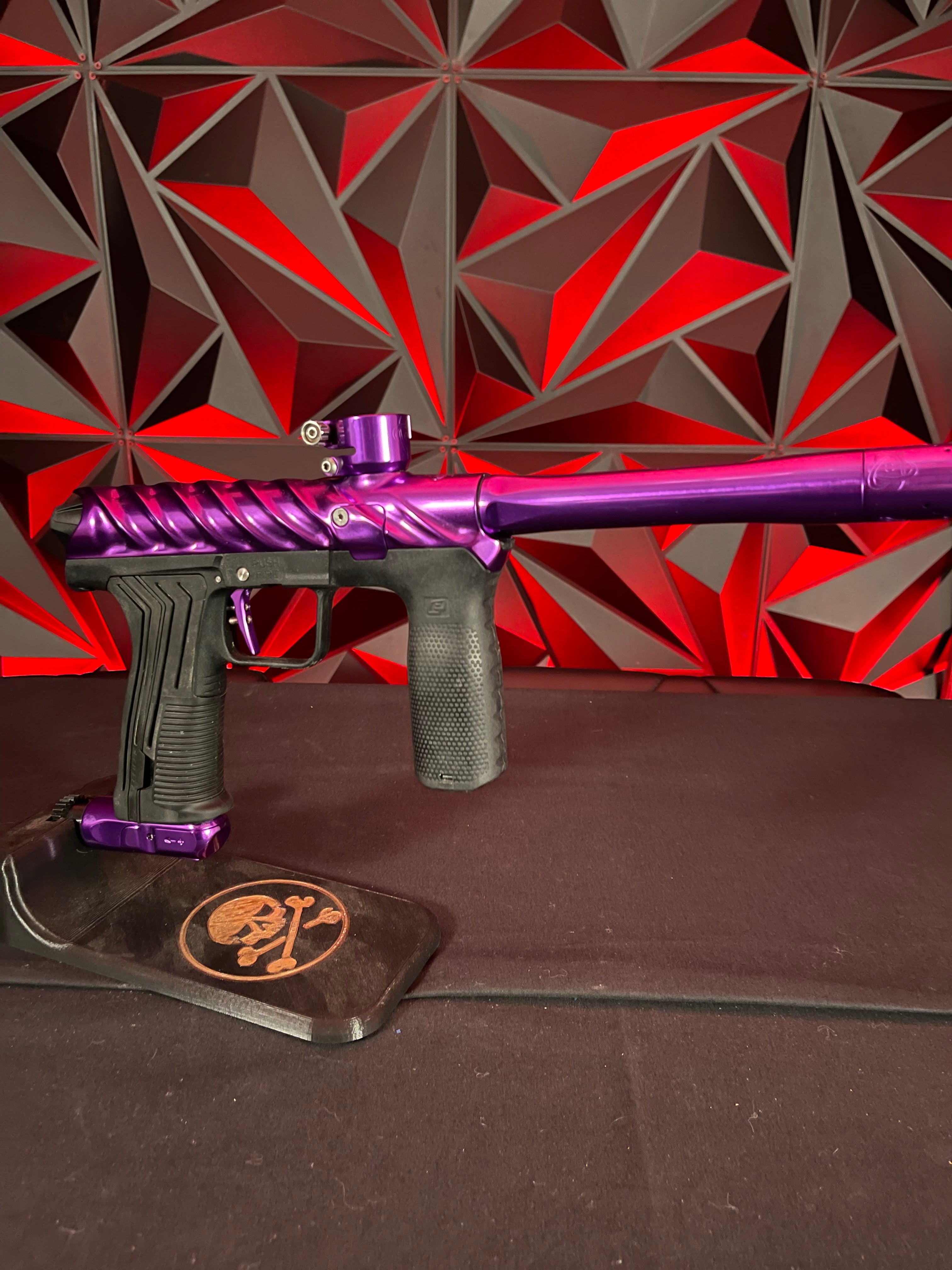 Used Planet Eclipse/Inception Designs Emek 100 "Ripper" Paintball Gun - Polished Purple