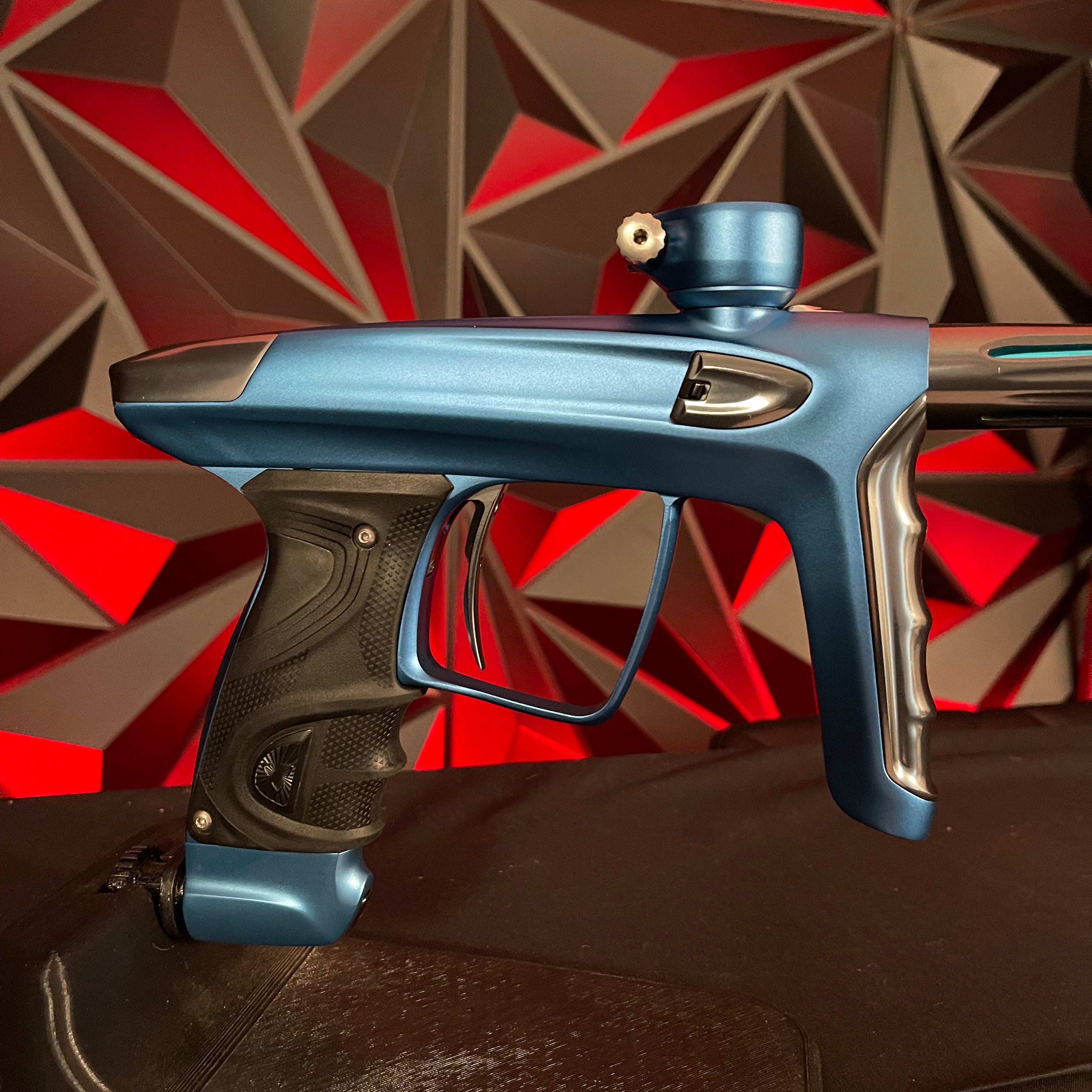 Used DLX Luxe TM40 Paintball Gun - Blue / Pewter