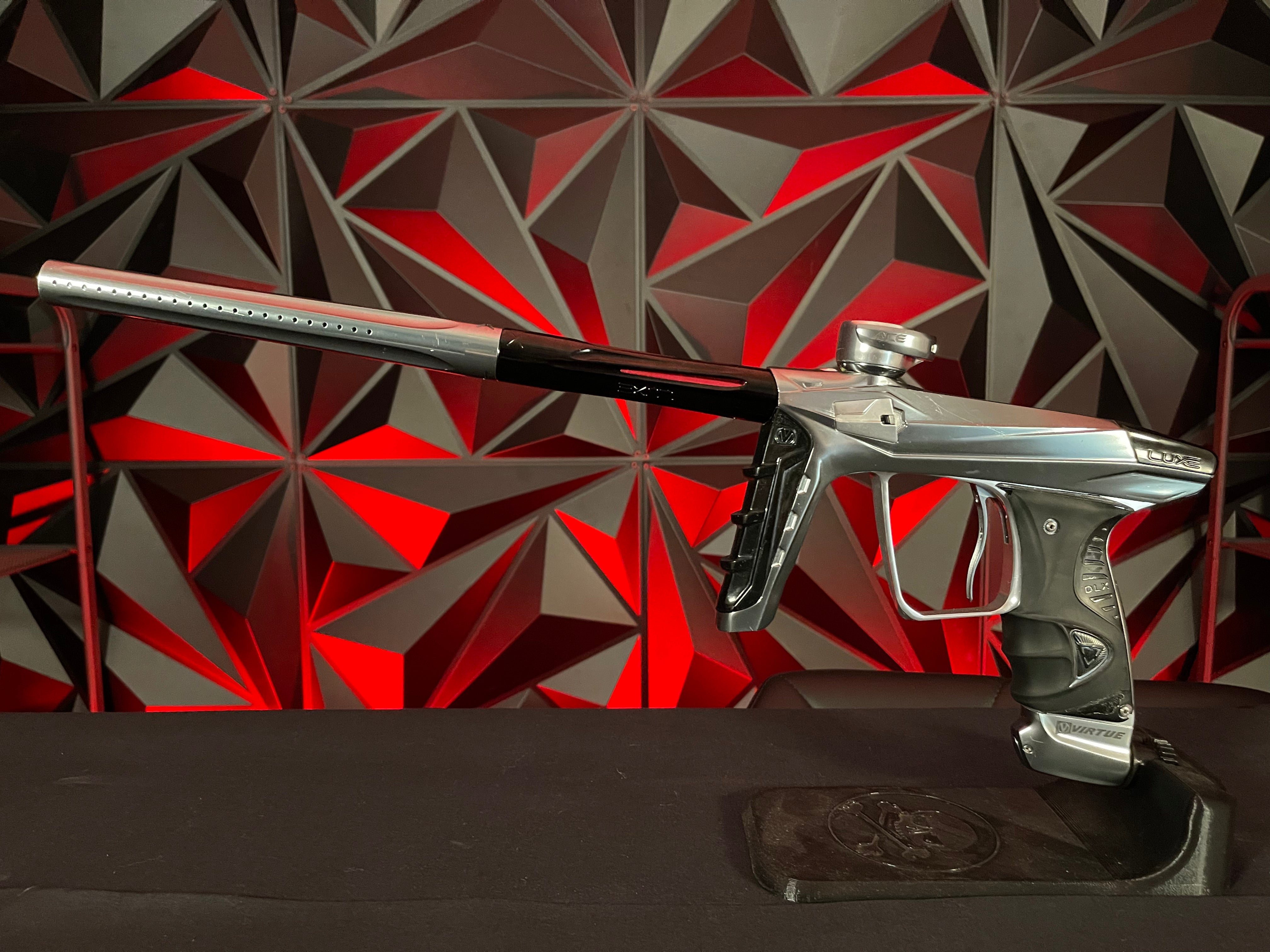 Used DLX Luxe X / Virtue Ace Paintball Gun - Gloss Silver