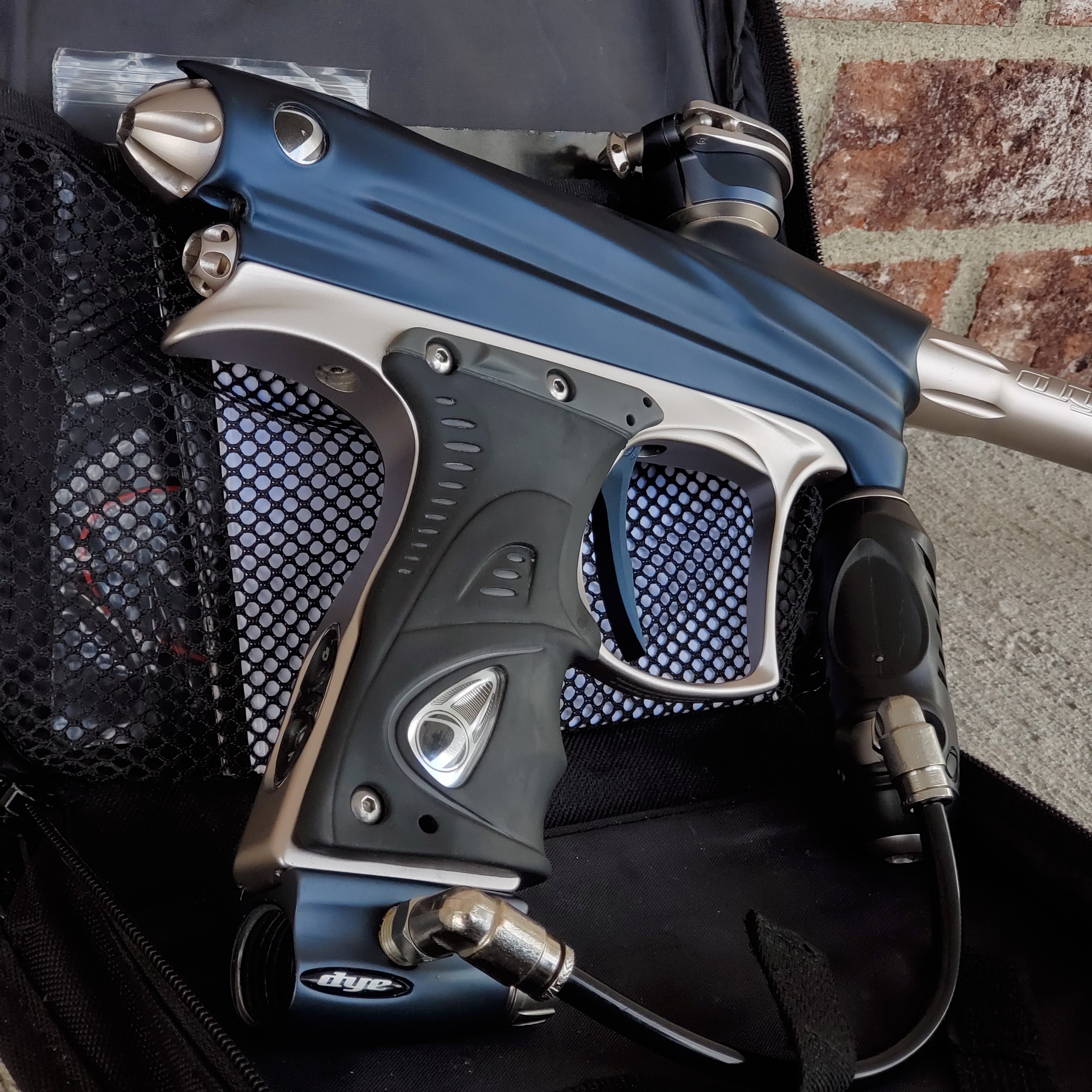 Used Dye DM9 Paintball Marker - Blue / Silver