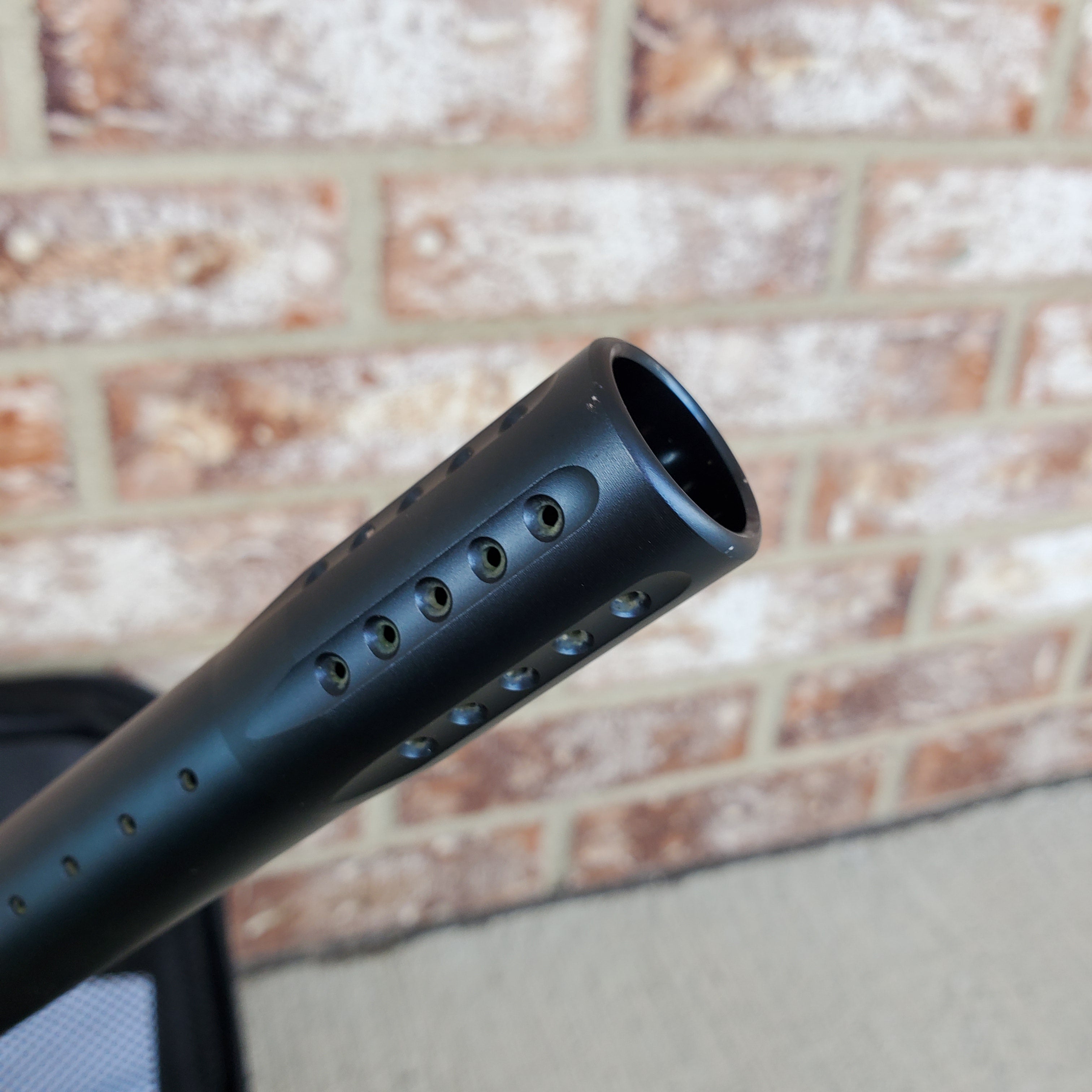 Used Dye DM9 Paintball Marker - Blue / Silver